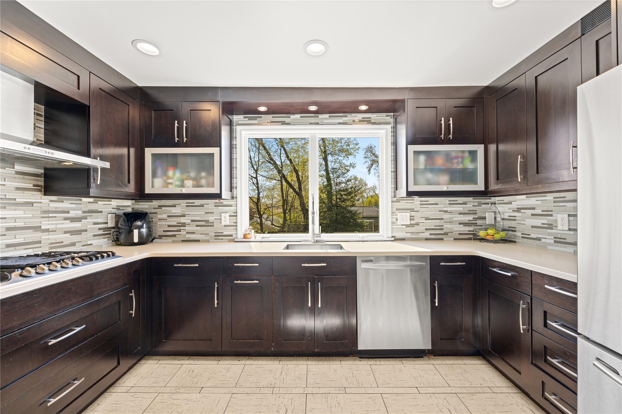 Single Family Quaker Ridge  Westchester County, NY 10804, MLS-854009-6