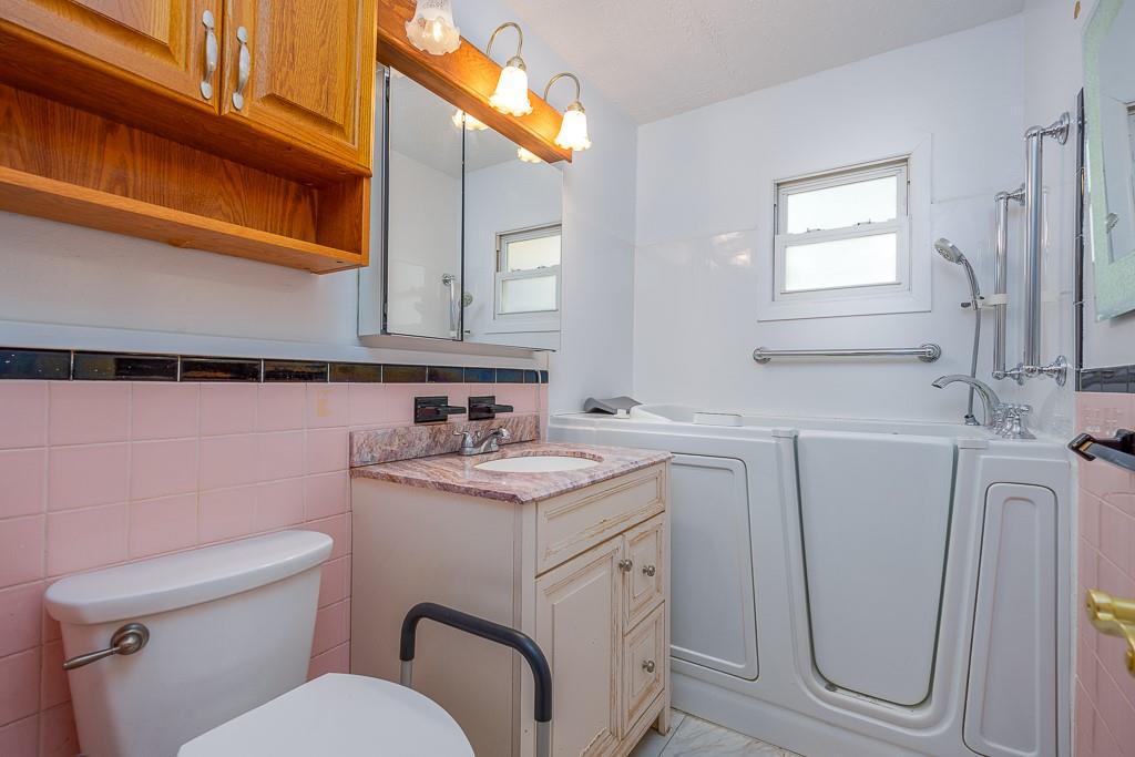 Single Family Captain Shankey  Rockland County, NY 10923, MLS-854013-20