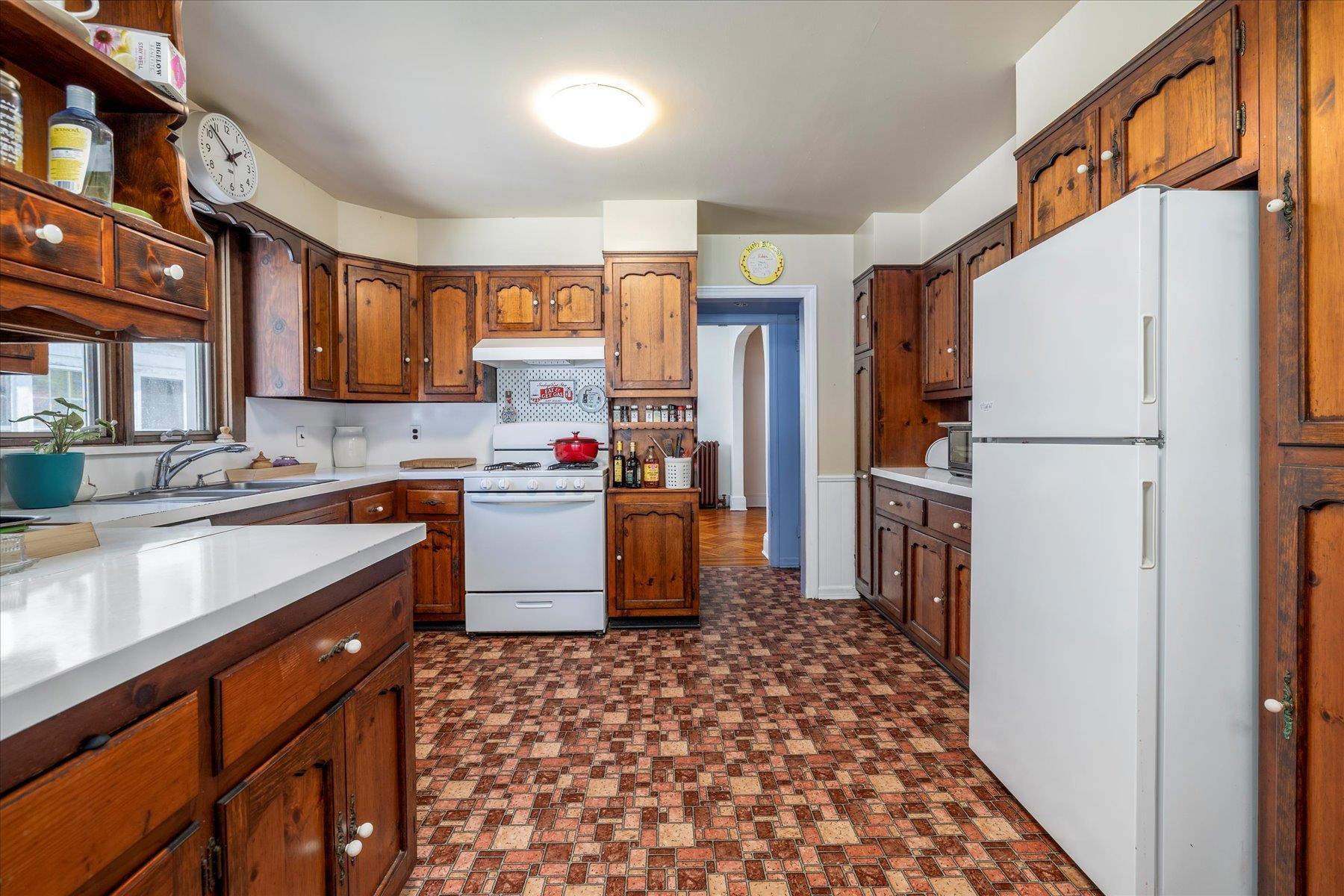 Single Family Lakeview  Nassau County, NY 11570, MLS-854021-11