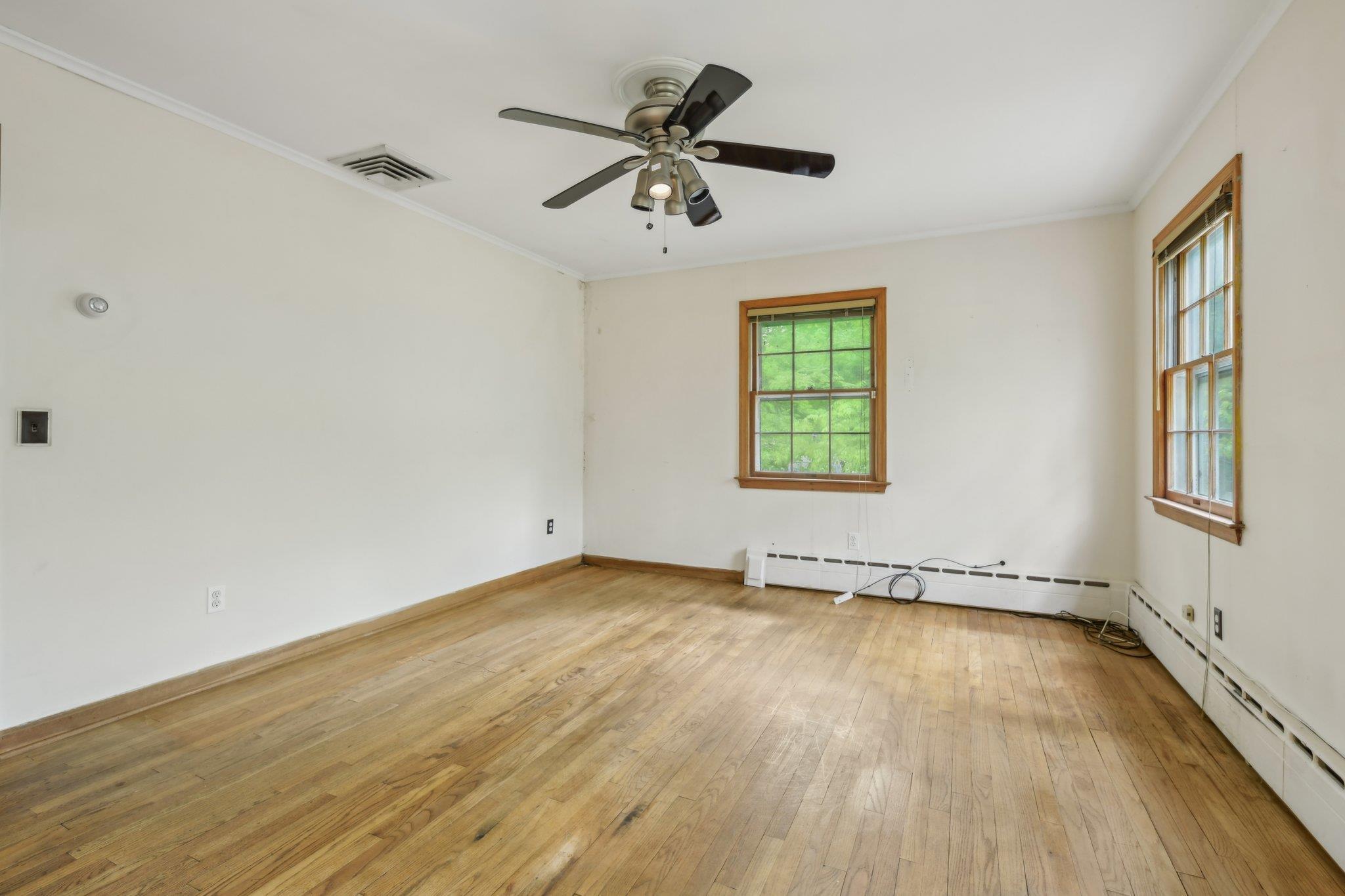 Single Family Cedar  Suffolk County, NY 11790, MLS-854026-24
