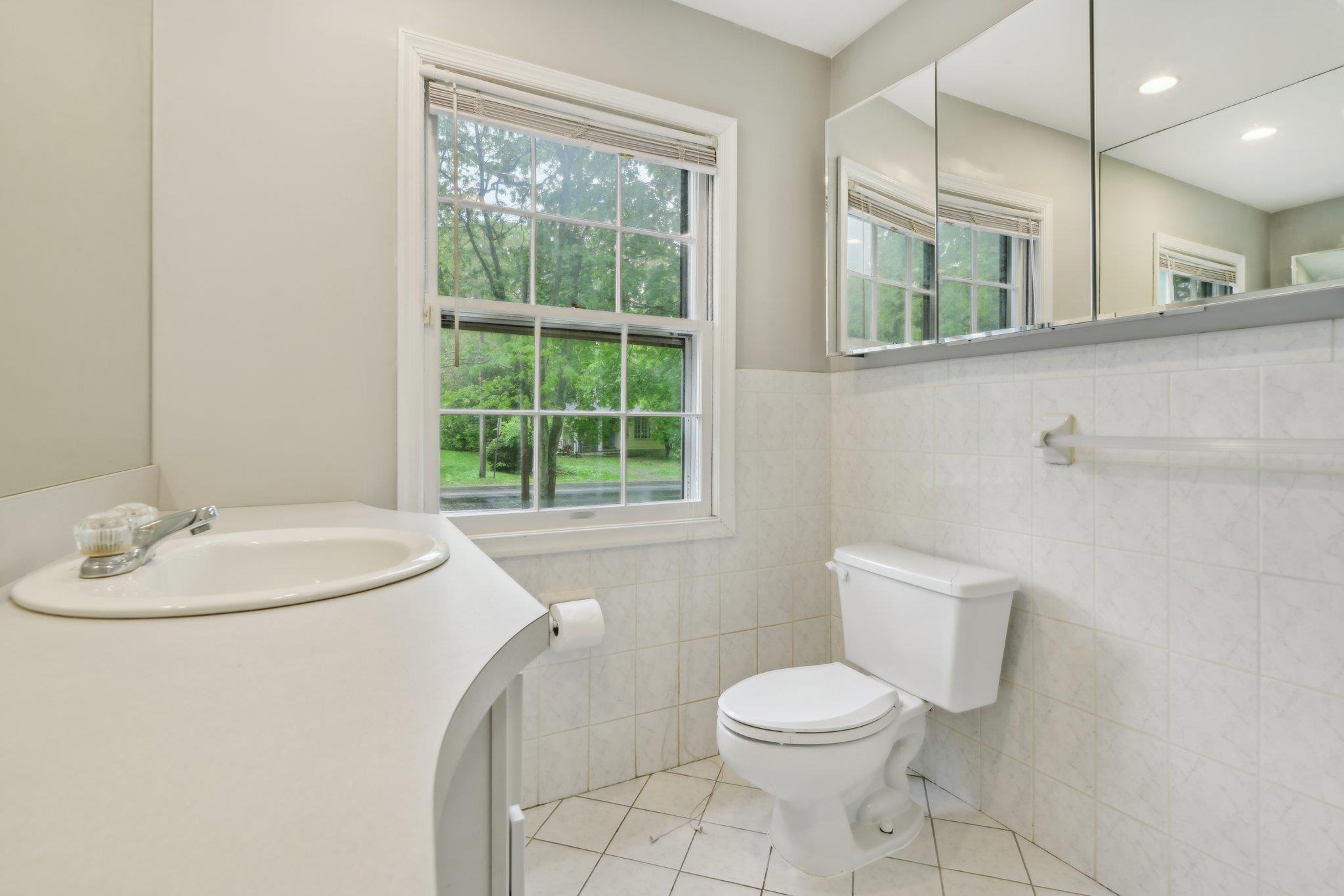 Single Family Cedar  Suffolk County, NY 11790, MLS-854026-27