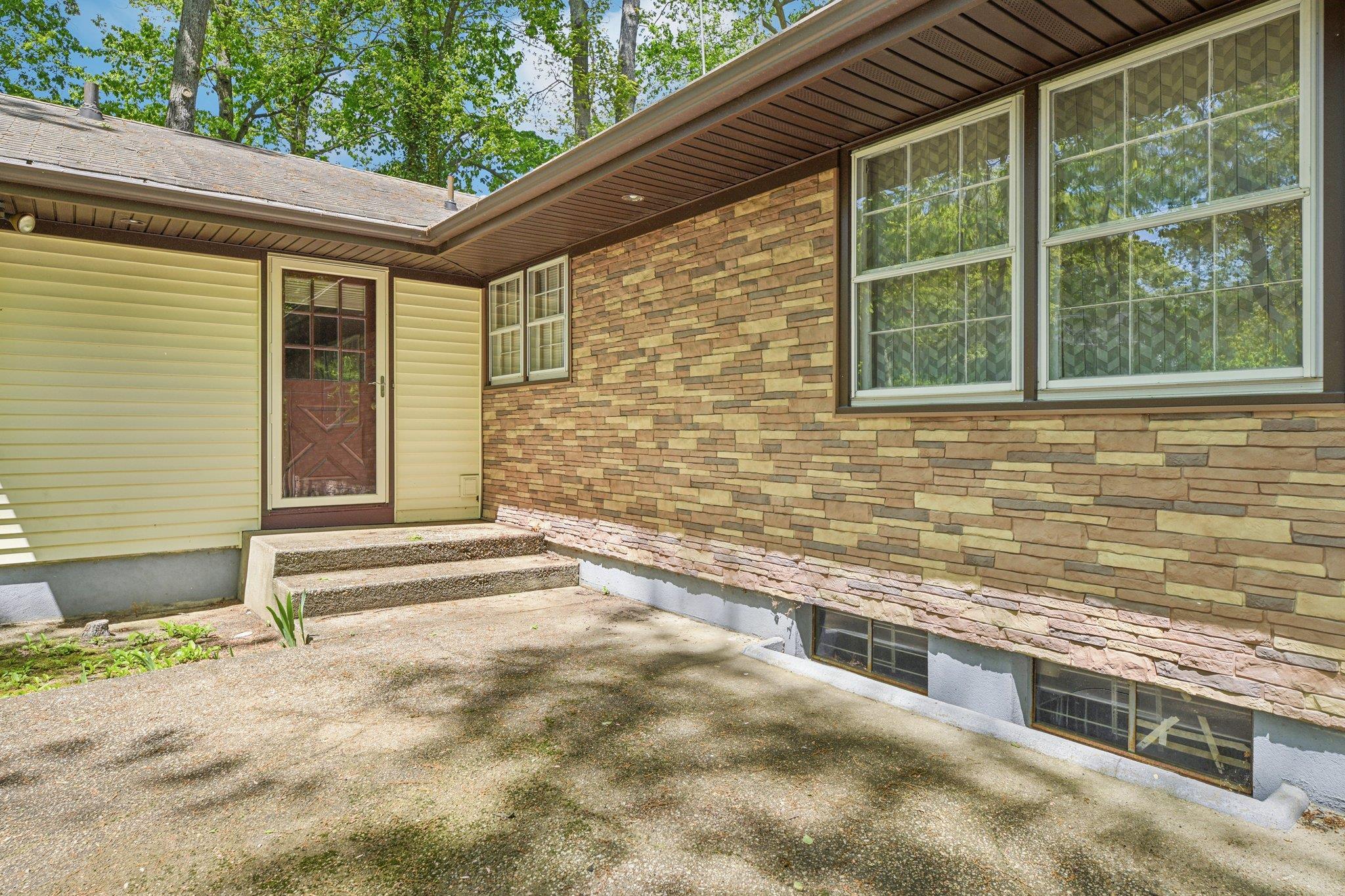 Single Family Cedar  Suffolk County, NY 11790, MLS-854026-39