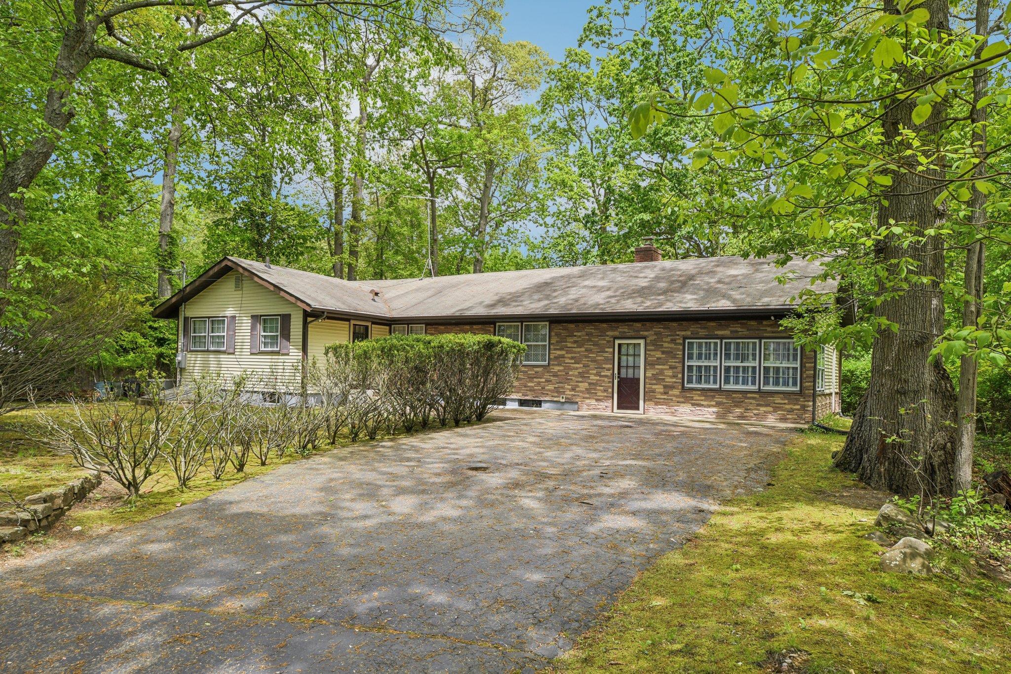 Single Family Cedar  Suffolk County, NY 11790, MLS-854026-41