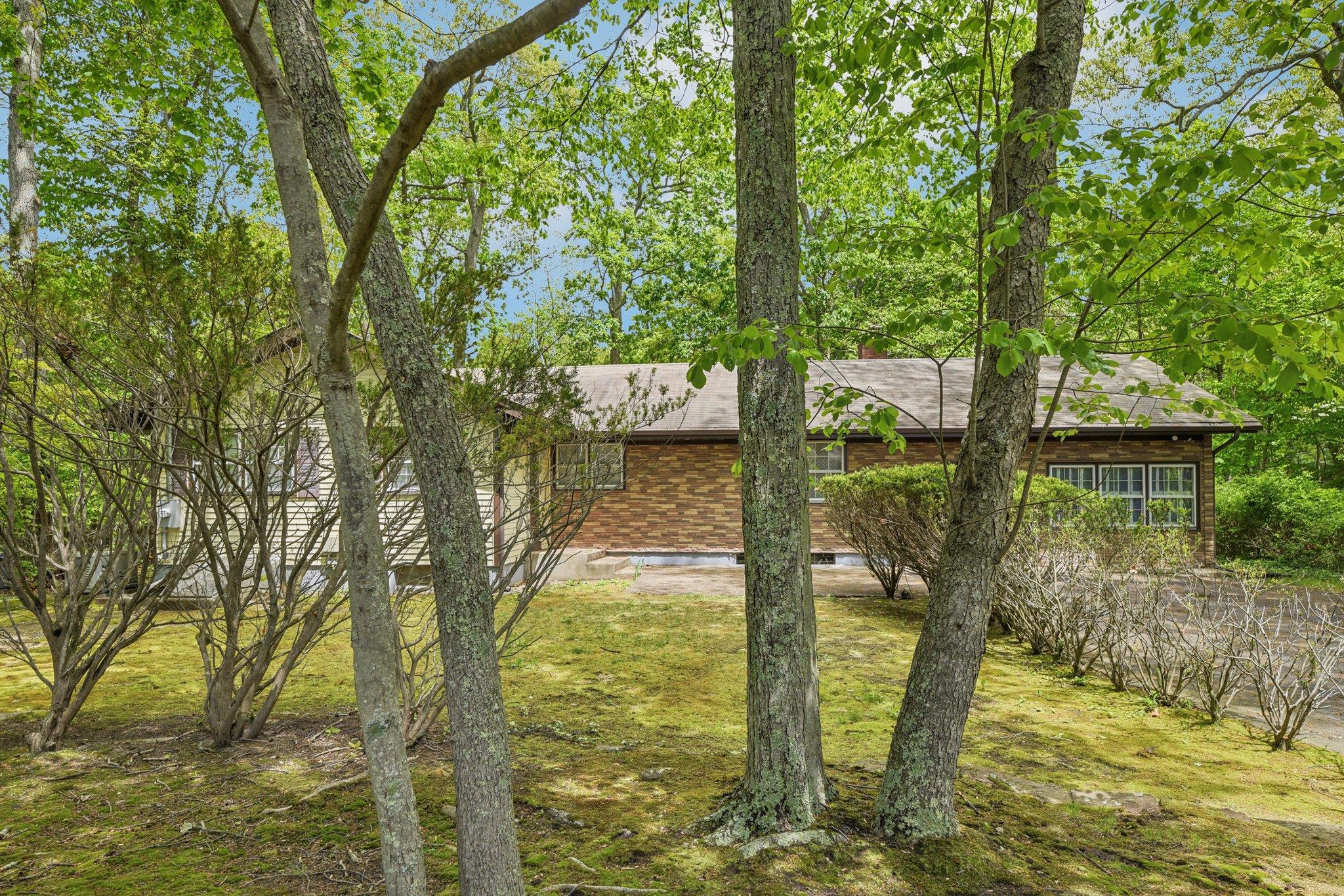 Single Family Cedar  Suffolk County, NY 11790, MLS-854026-42