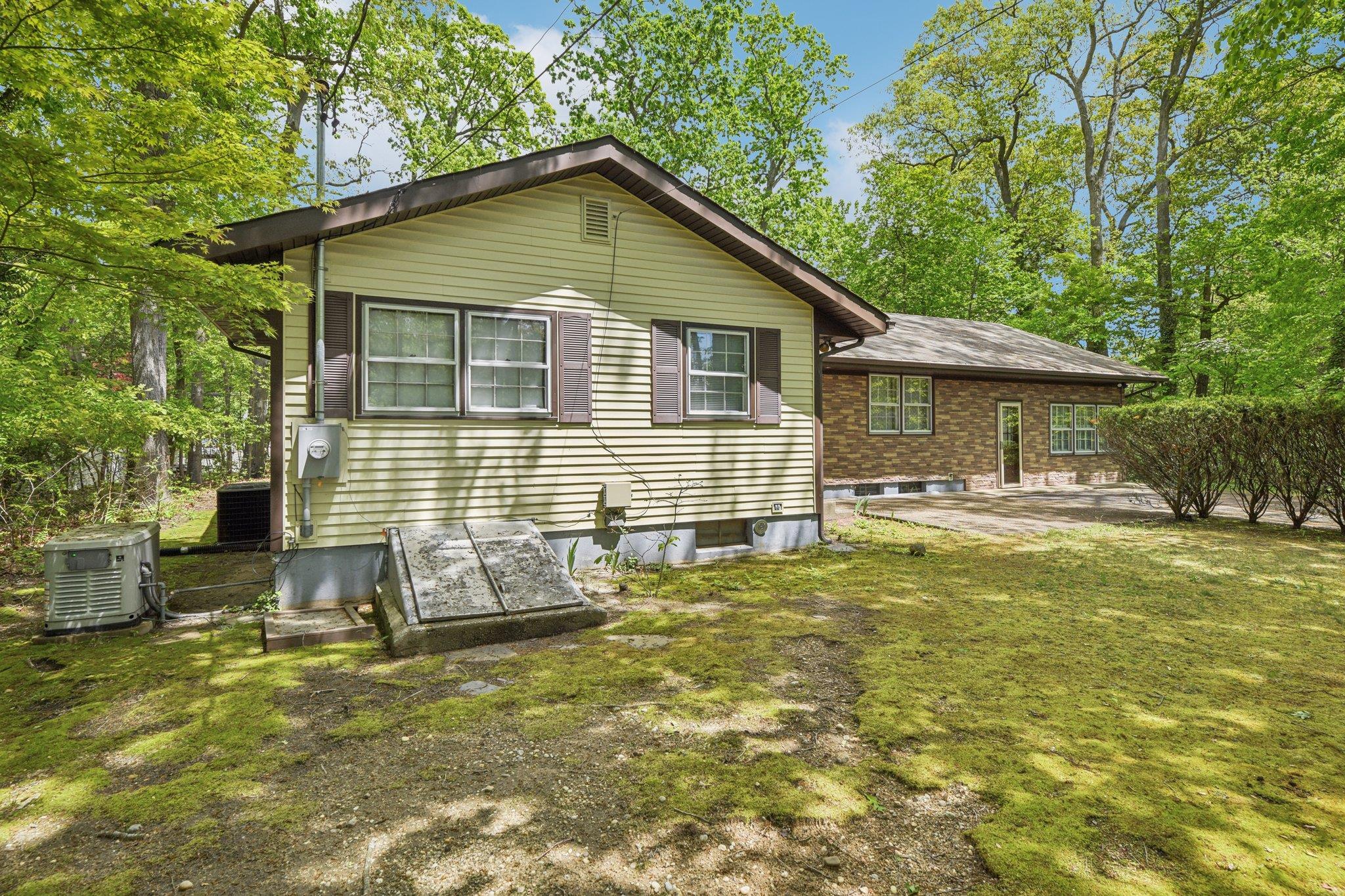 Single Family Cedar  Suffolk County, NY 11790, MLS-854026-43