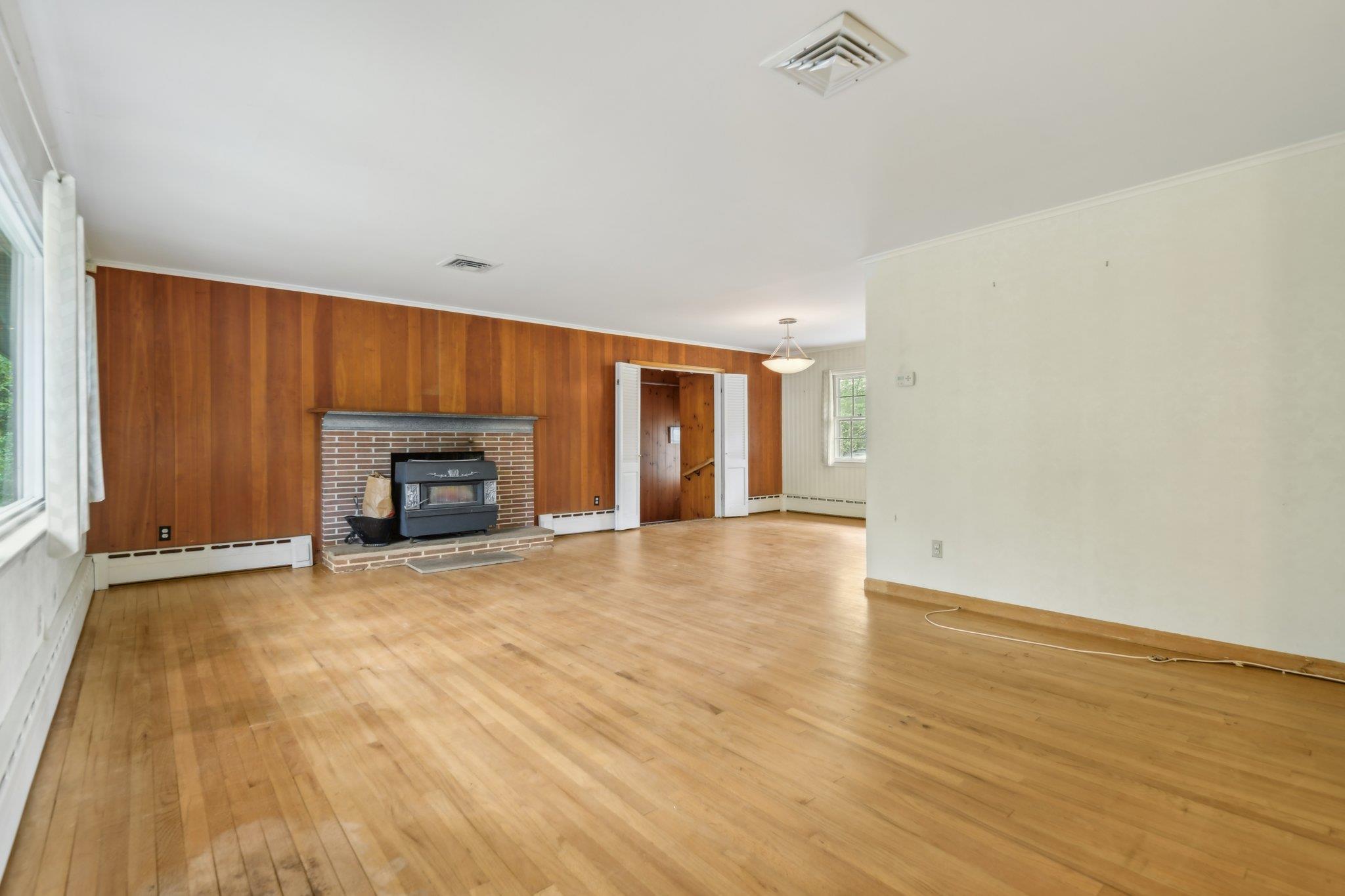 Single Family Cedar  Suffolk County, NY 11790, MLS-854026-5