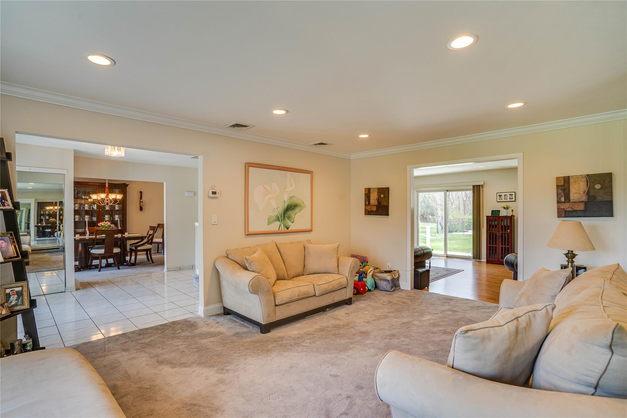 Single Family Stonehurst  Suffolk County, NY 11746, MLS-854029-14