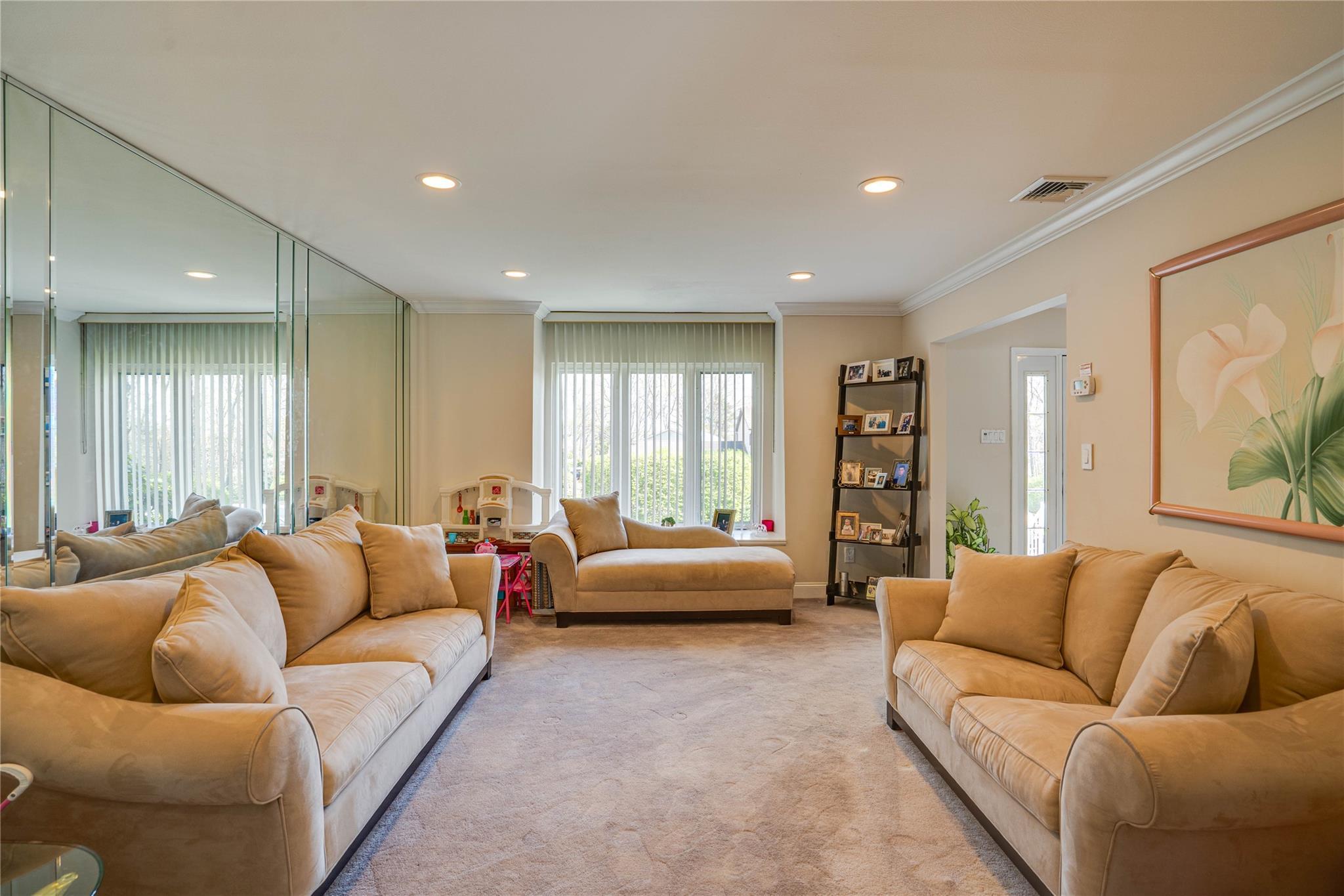 Single Family Stonehurst  Suffolk County, NY 11746, MLS-854029-15