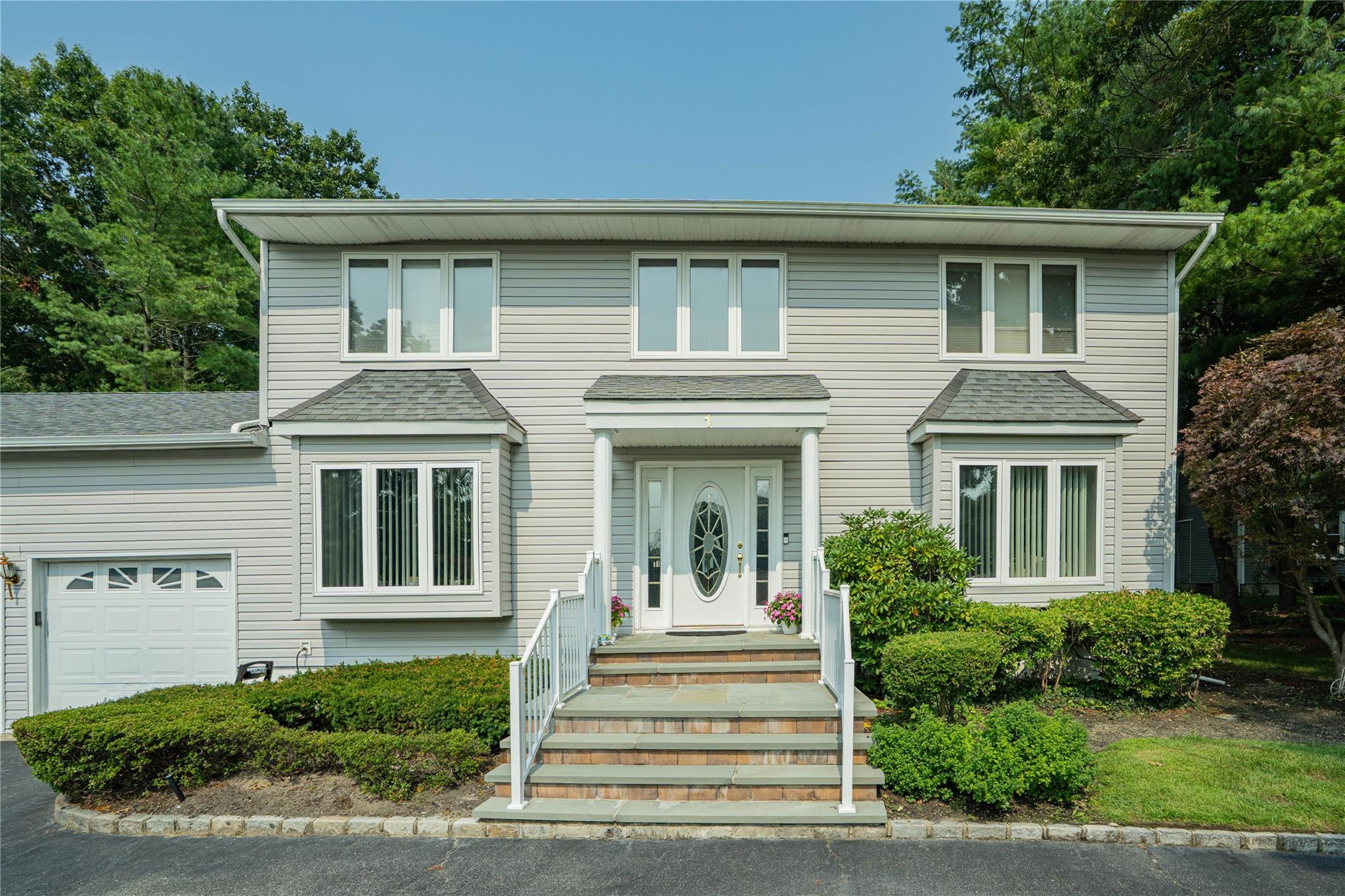 Single Family Stonehurst  Suffolk County, NY 11746, MLS-854029-5