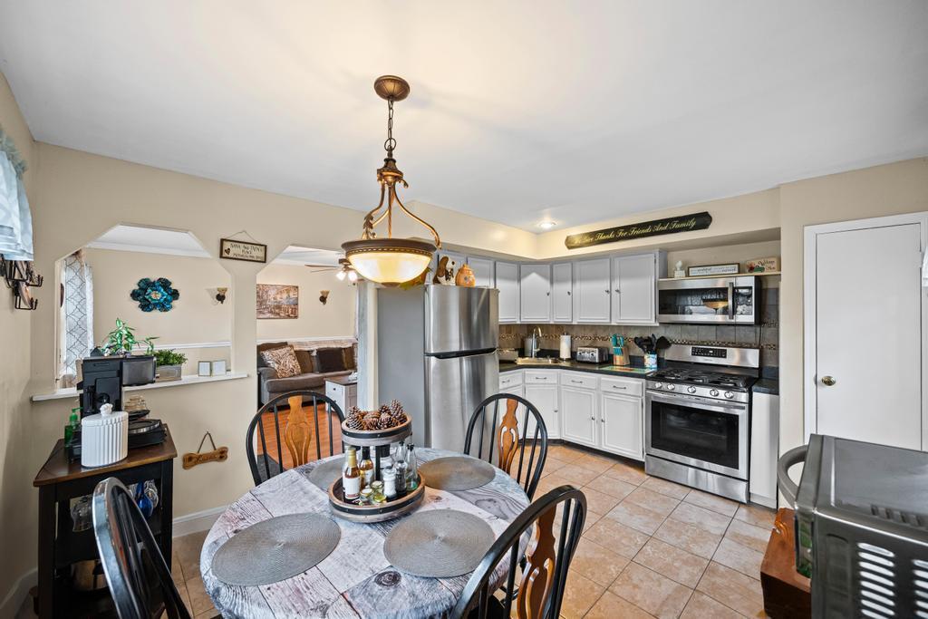 Single Family Parkwood  Suffolk County, NY 11967, MLS-854041-10