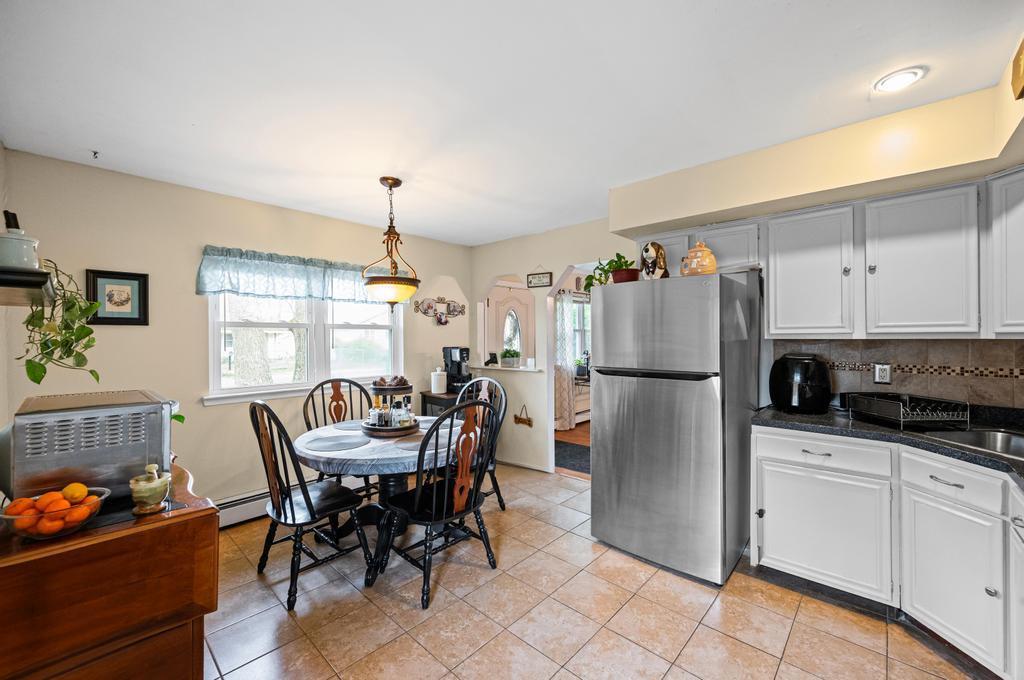 Single Family Parkwood  Suffolk County, NY 11967, MLS-854041-11