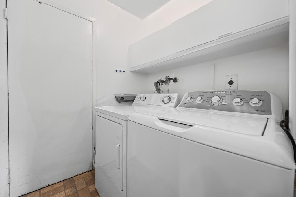 Single Family Parkwood  Suffolk County, NY 11967, MLS-854041-14