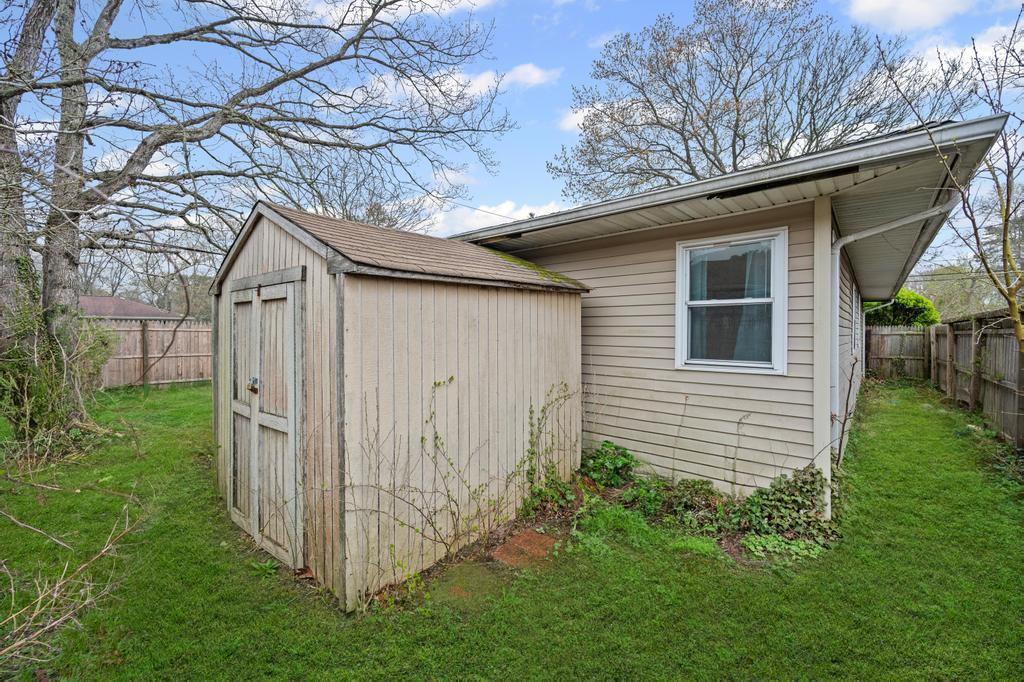 Single Family Parkwood  Suffolk County, NY 11967, MLS-854041-26