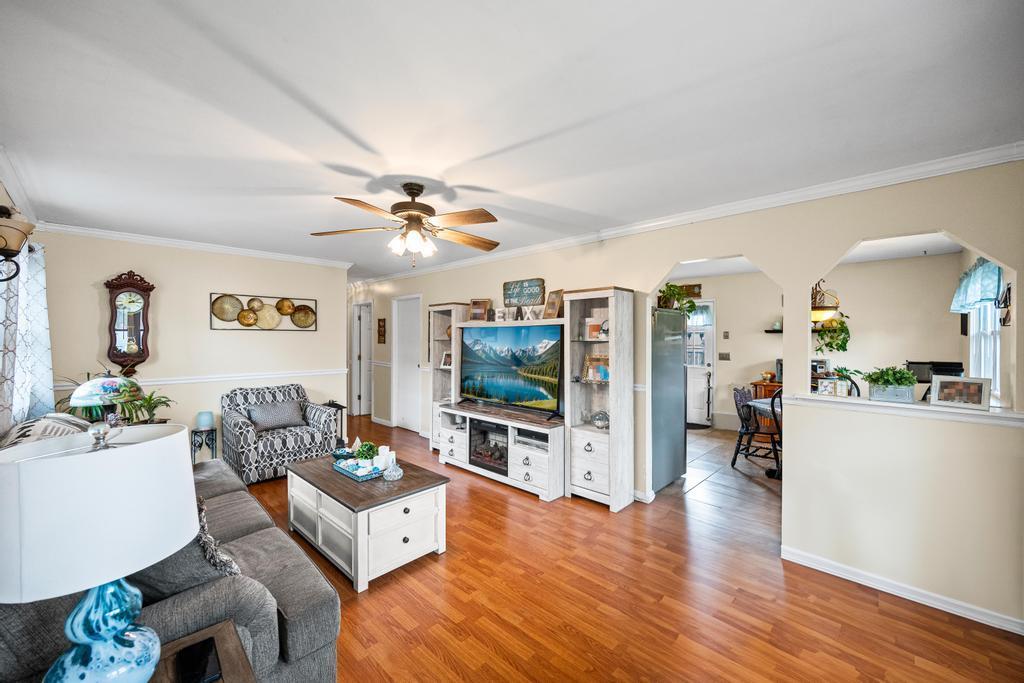 Single Family Parkwood  Suffolk County, NY 11967, MLS-854041-6