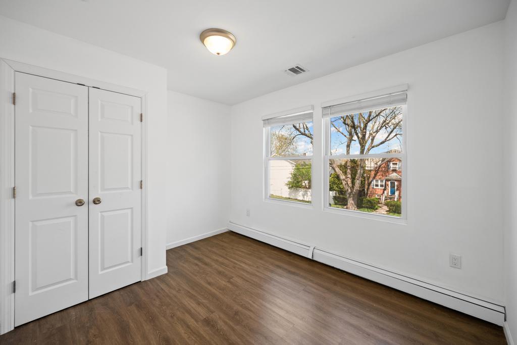 Single Family 14th  Suffolk County, NY 11704, MLS-854074-29