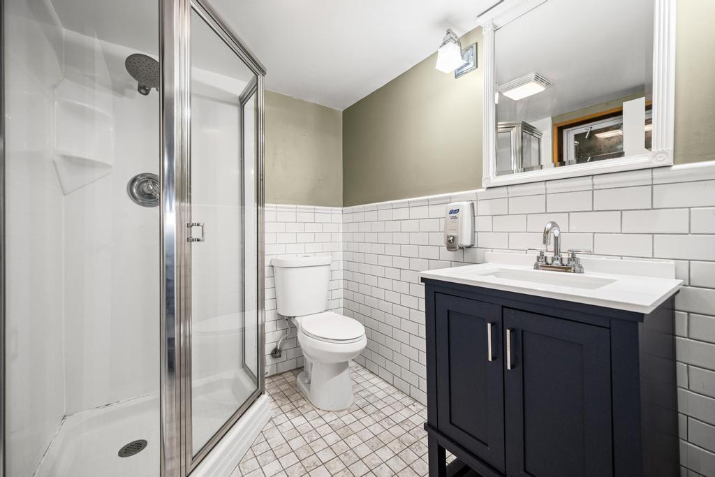 Single Family 14th  Suffolk County, NY 11704, MLS-854074-35