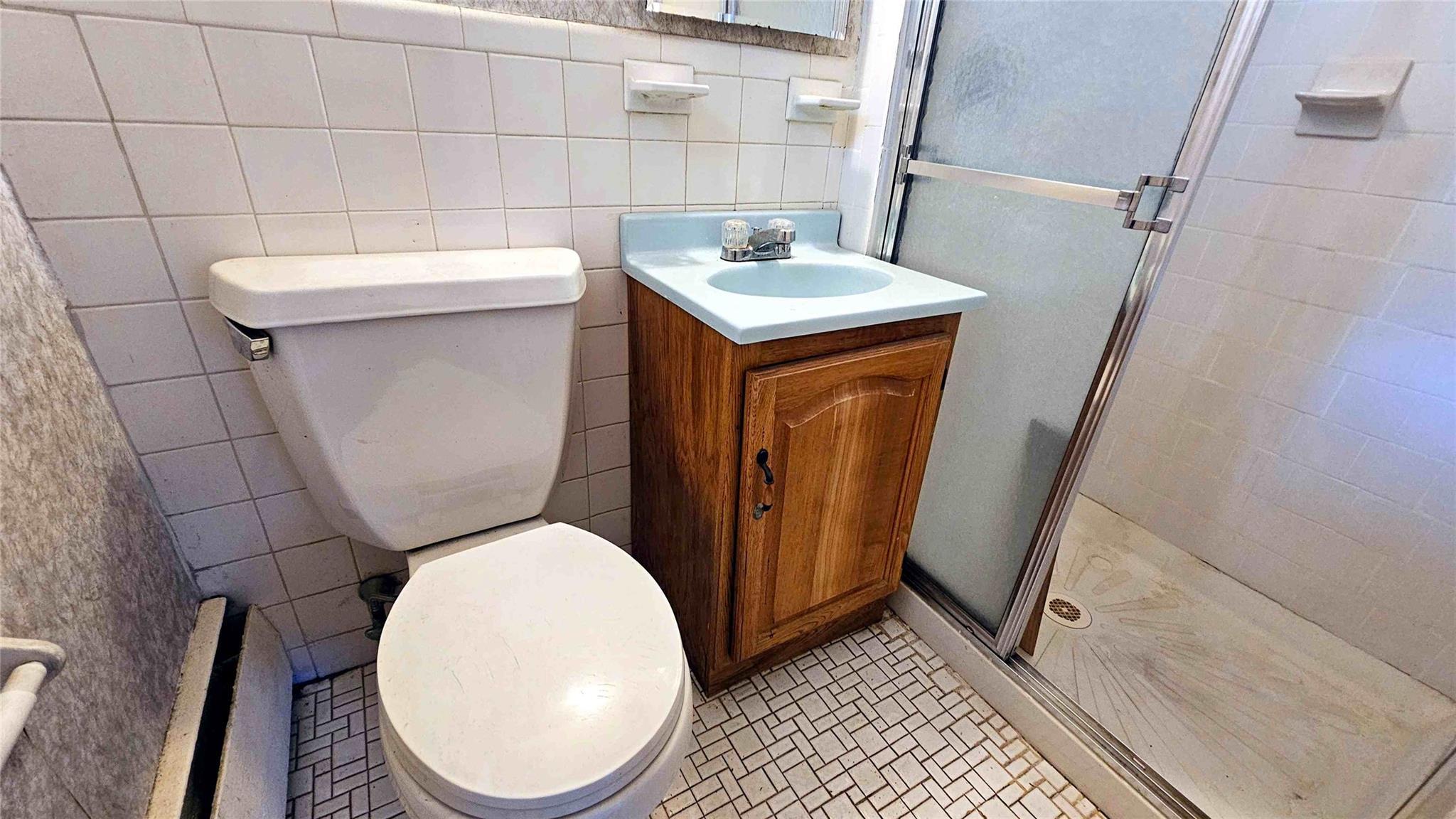 Single Family Hampshire  Suffolk County, NY 11706, MLS-854075-24