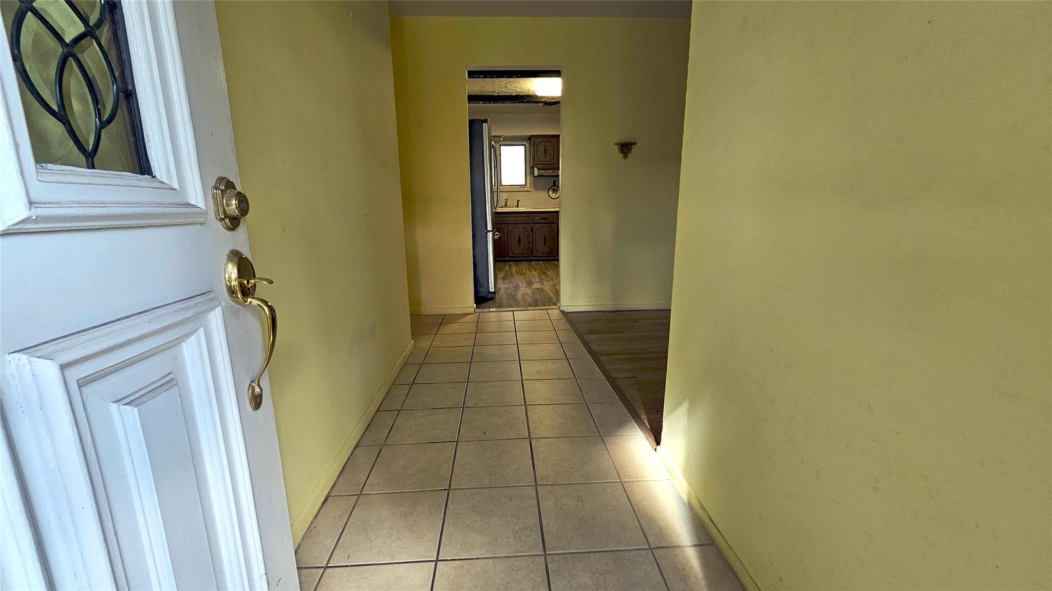 Single Family Hampshire  Suffolk County, NY 11706, MLS-854075-3