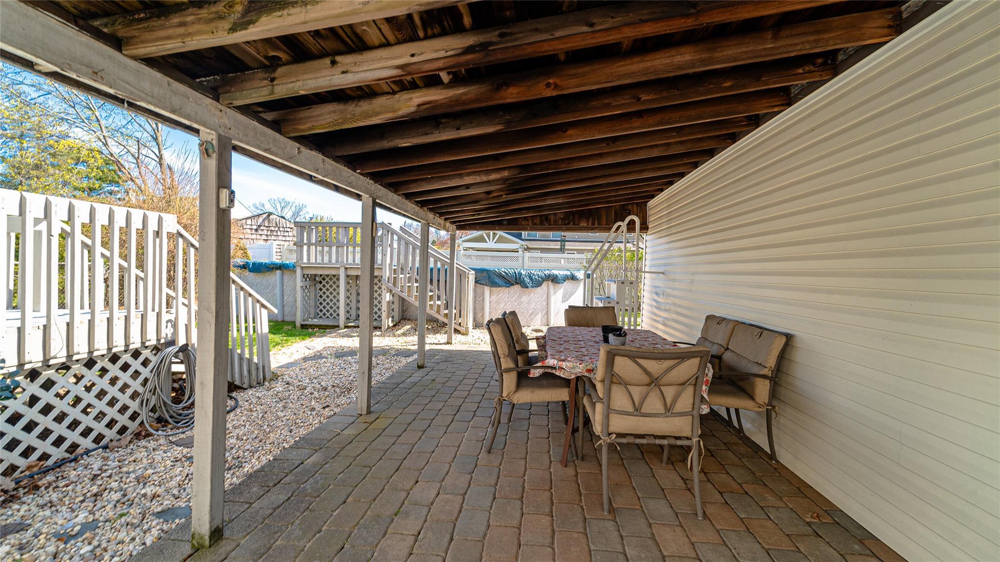 Single Family 17th  Suffolk County, NY 11704, MLS-854076-40