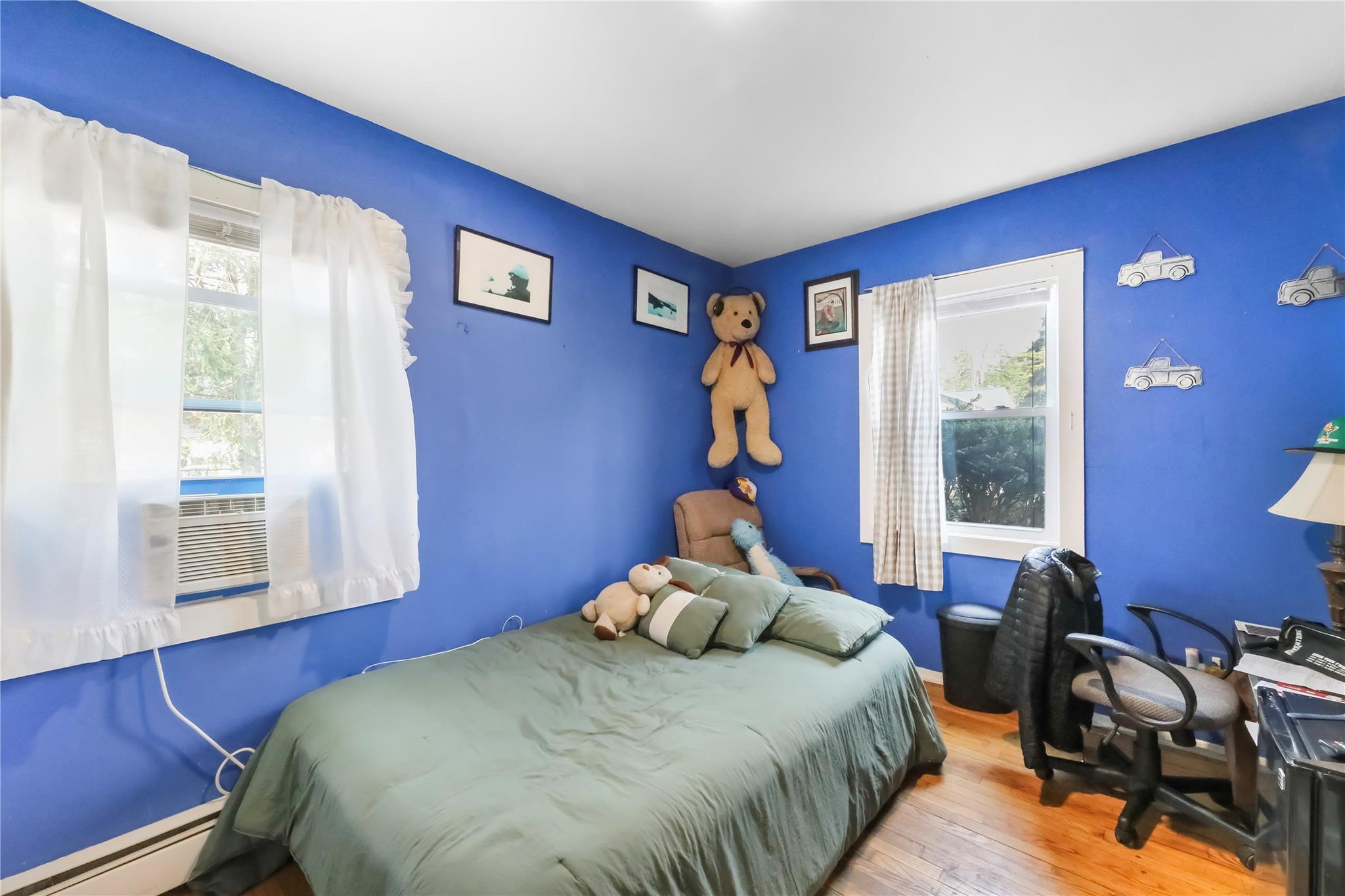 Single Family School  Suffolk County, NY 11946, MLS-854077-12