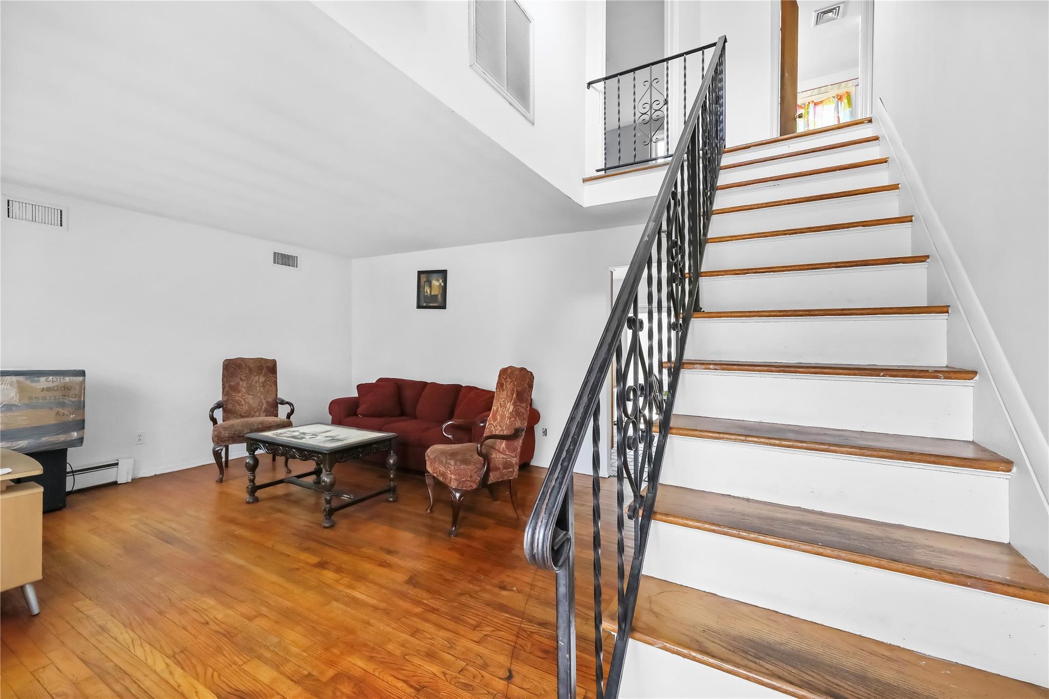 Single Family School  Suffolk County, NY 11946, MLS-854077-4