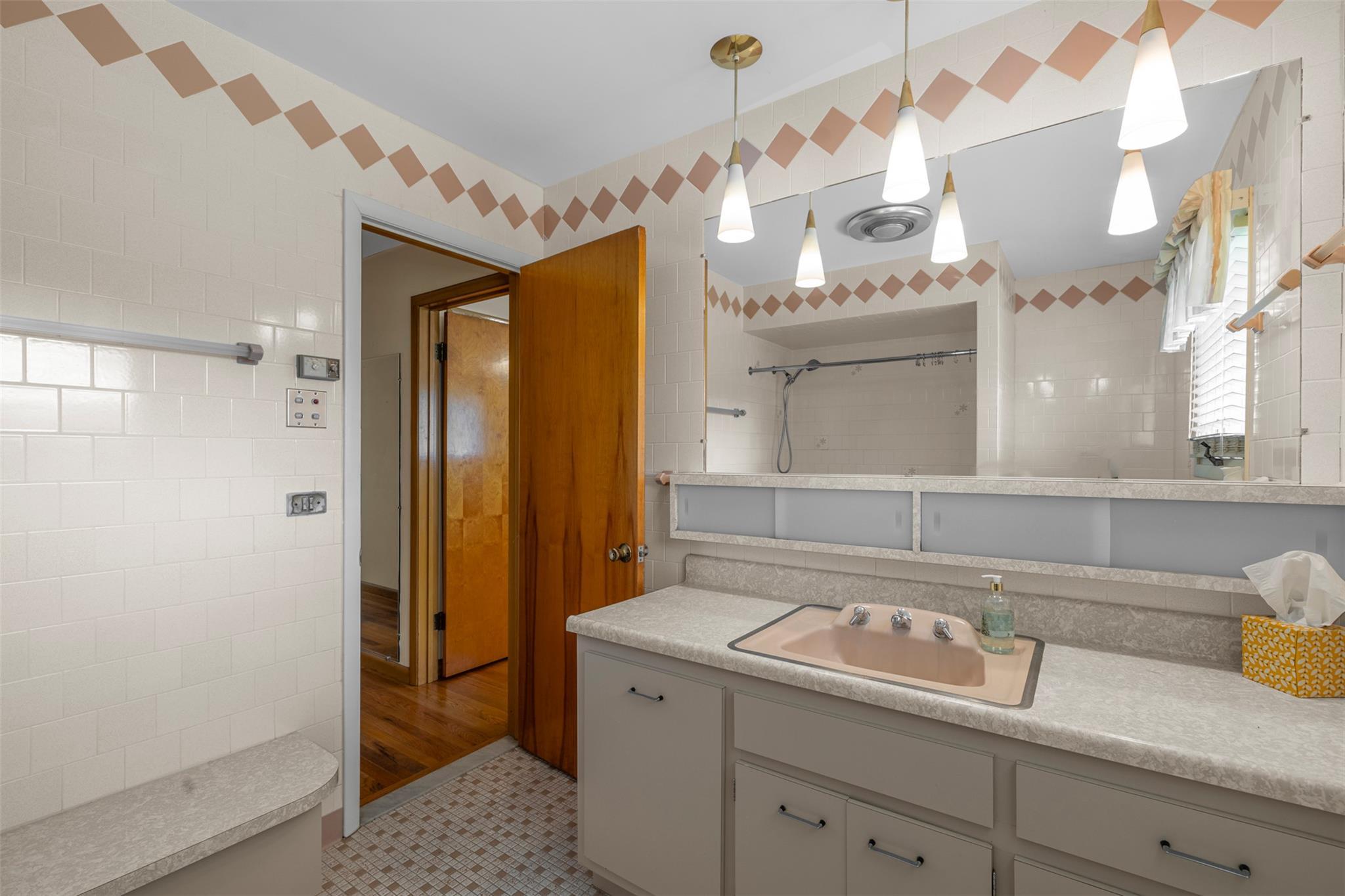 Single Family Glenwood  Orange County, NY 10969, MLS-854078-24
