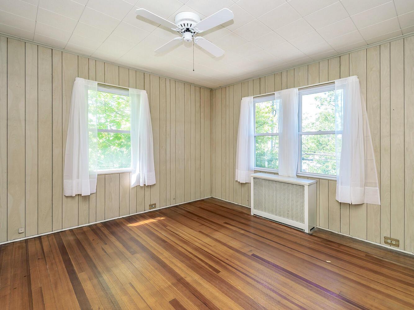 Single Family Fairview  Nassau County, NY 11050, MLS-854093-8