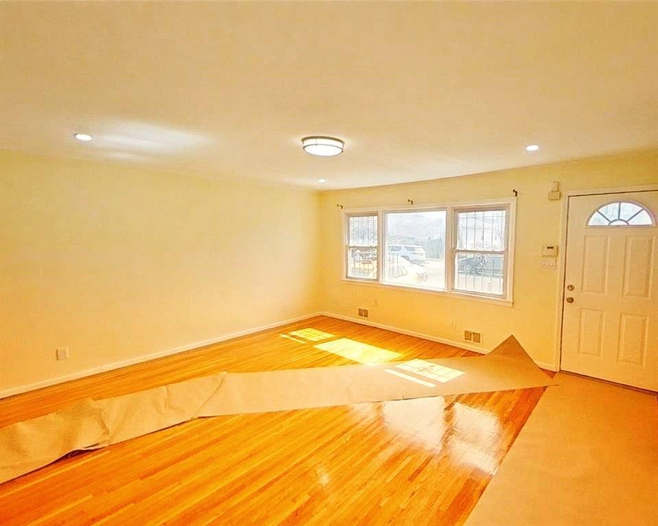Single Family 119  Queens, NY 11434, MLS-854094-3