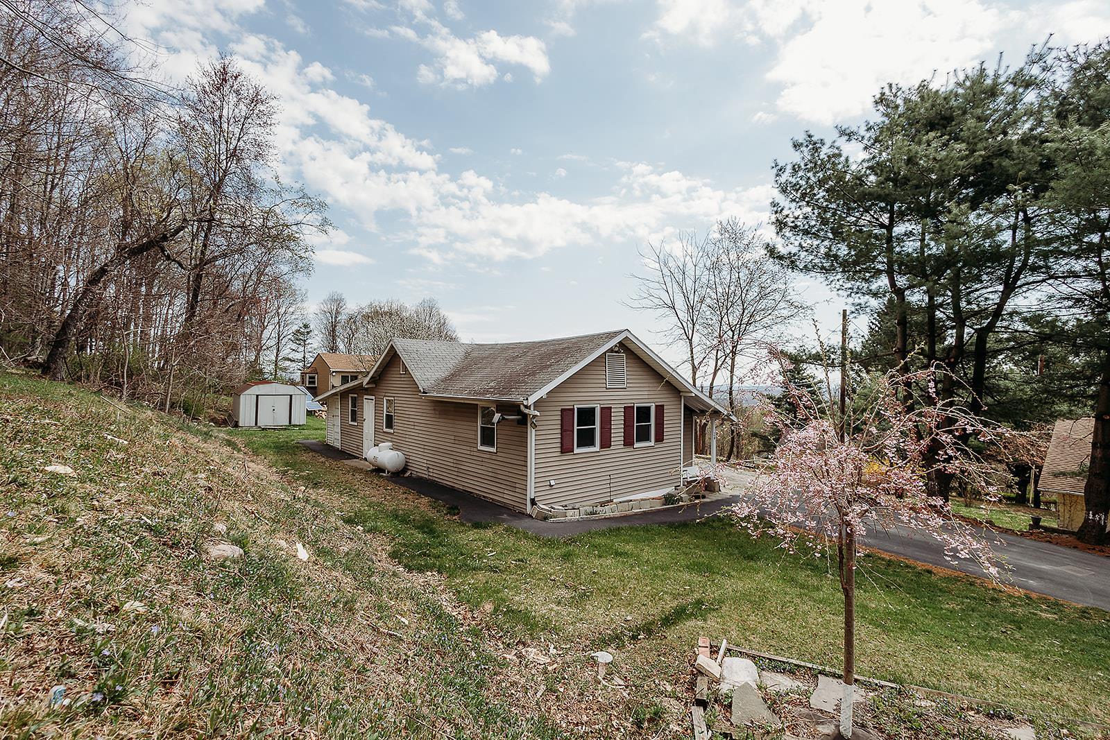 Single Family Sky Top  Sullivan County, NY 12721, MLS-854102-6