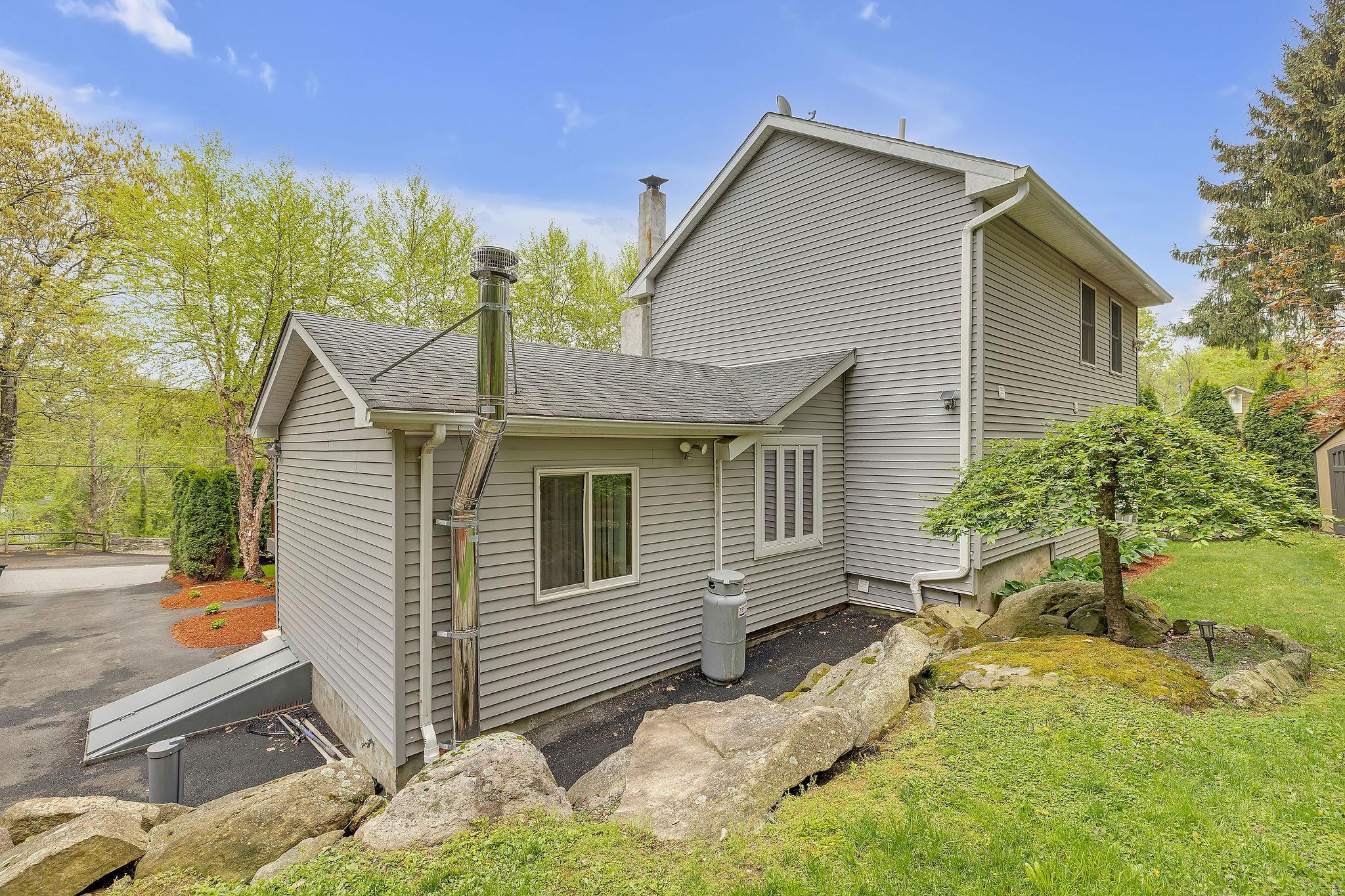 Single Family Taylor  Putnam County, NY 12563, MLS-854106-25