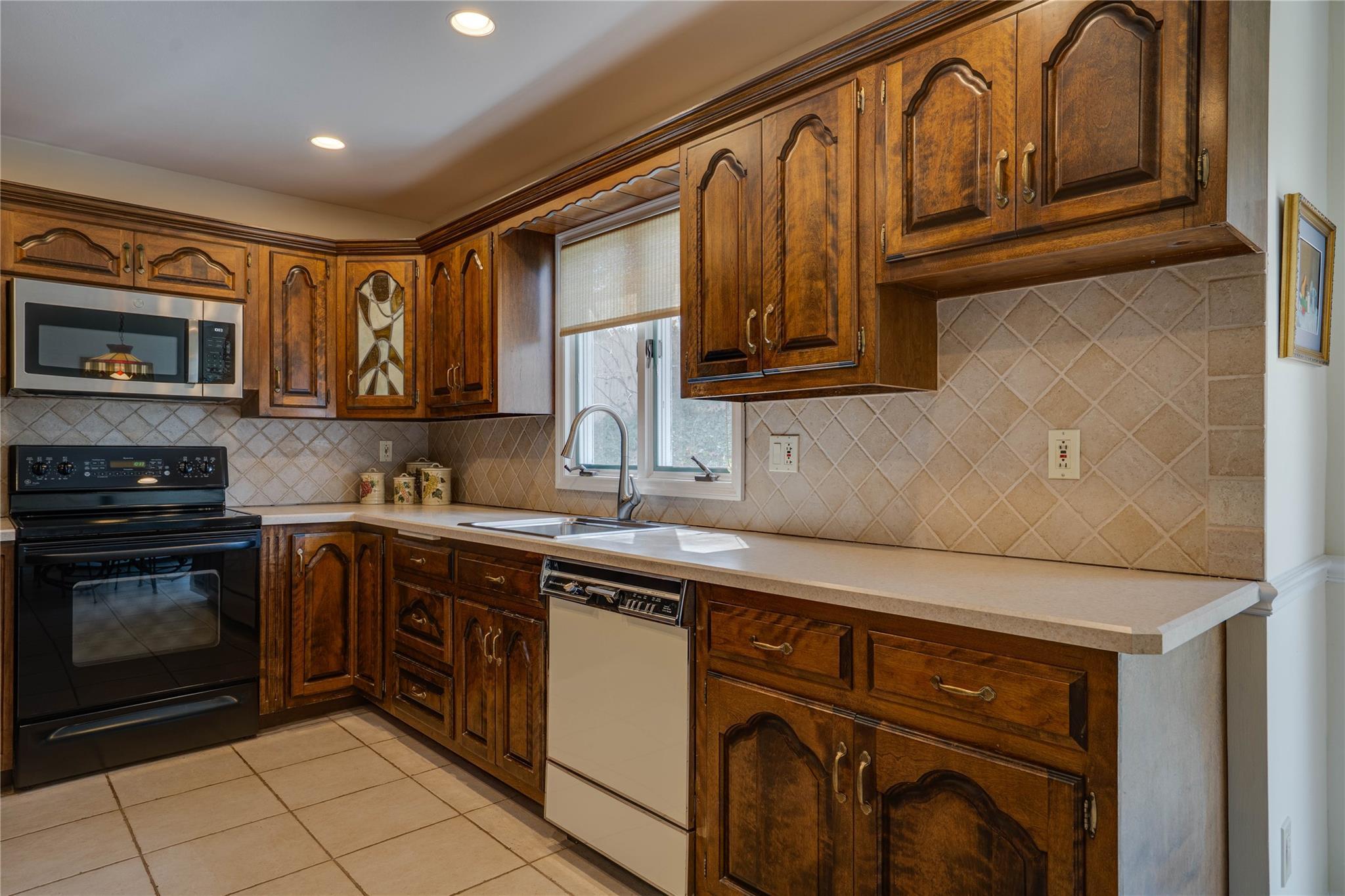 Single Family Pittoni  Suffolk County, NY 11725, MLS-854123-10