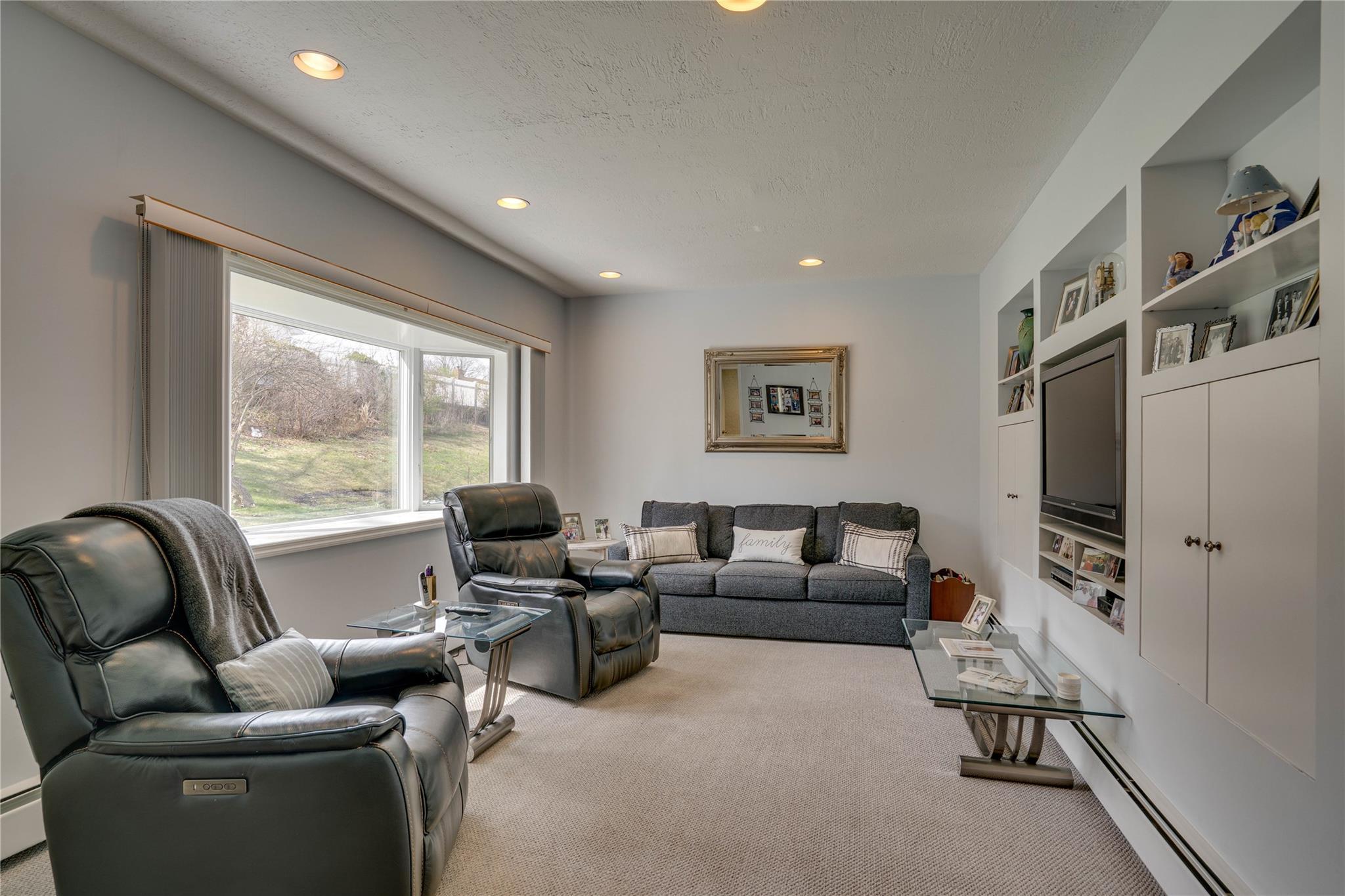 Single Family Pittoni  Suffolk County, NY 11725, MLS-854123-17