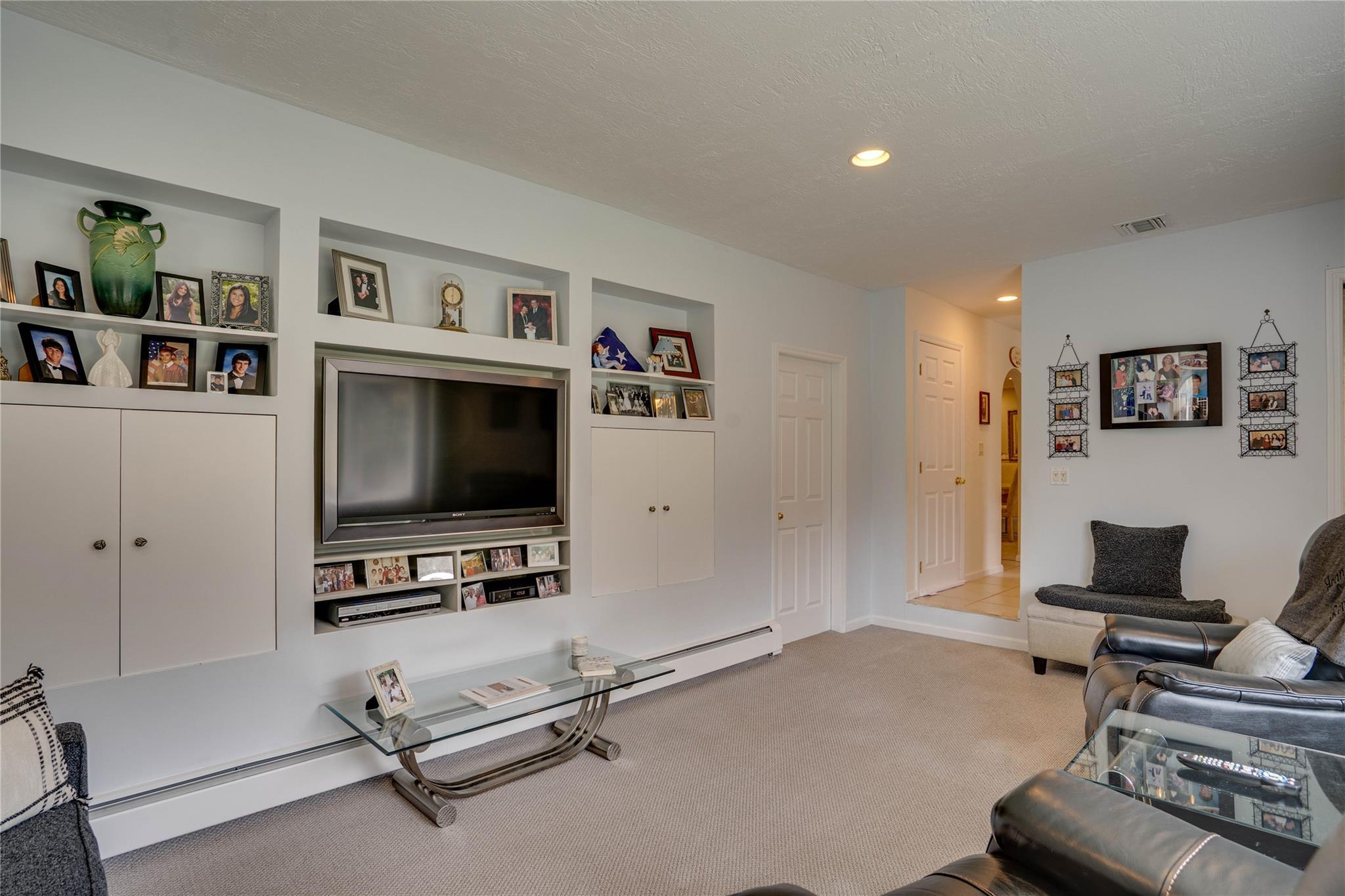 Single Family Pittoni  Suffolk County, NY 11725, MLS-854123-18