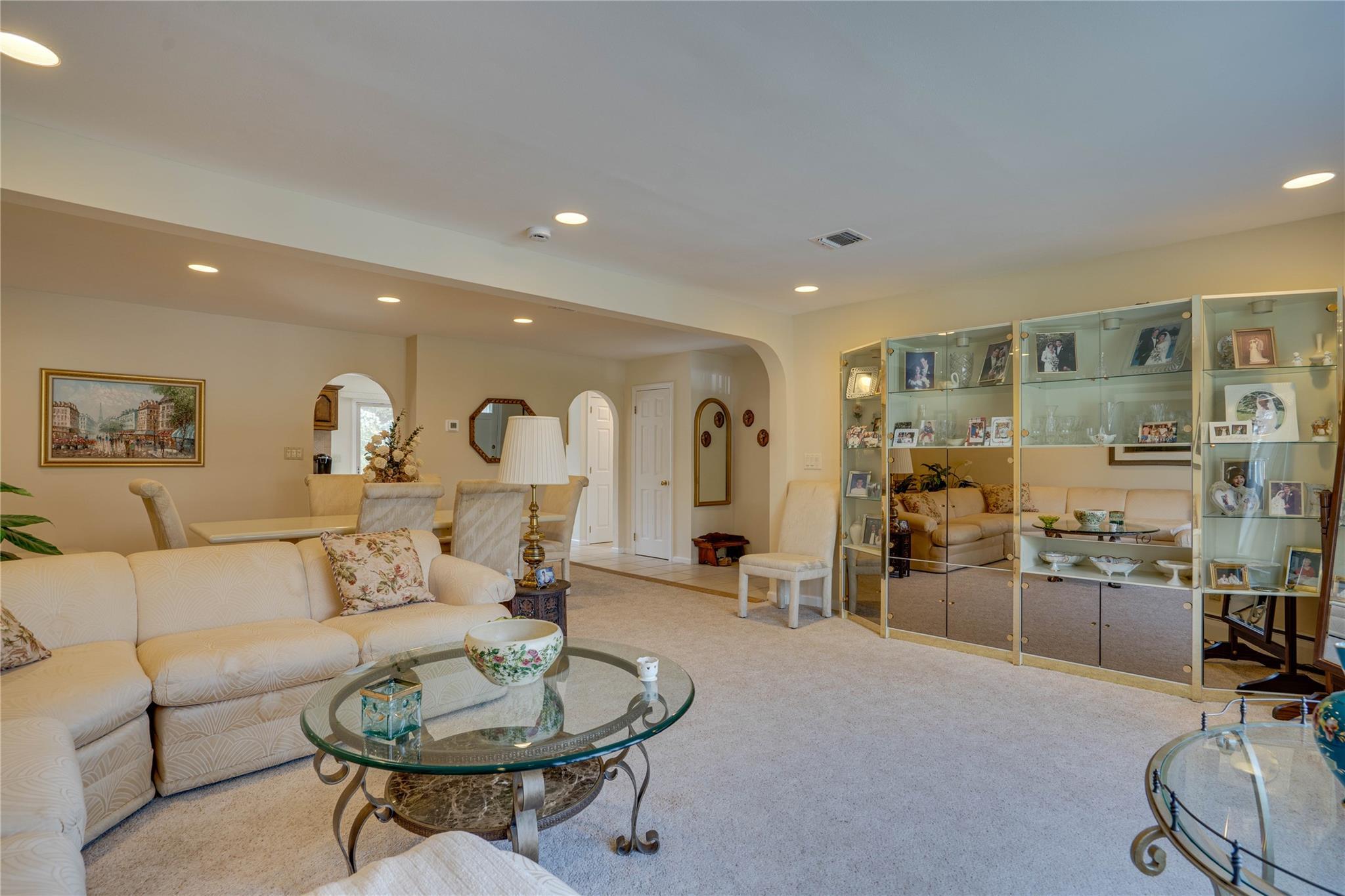 Single Family Pittoni  Suffolk County, NY 11725, MLS-854123-8