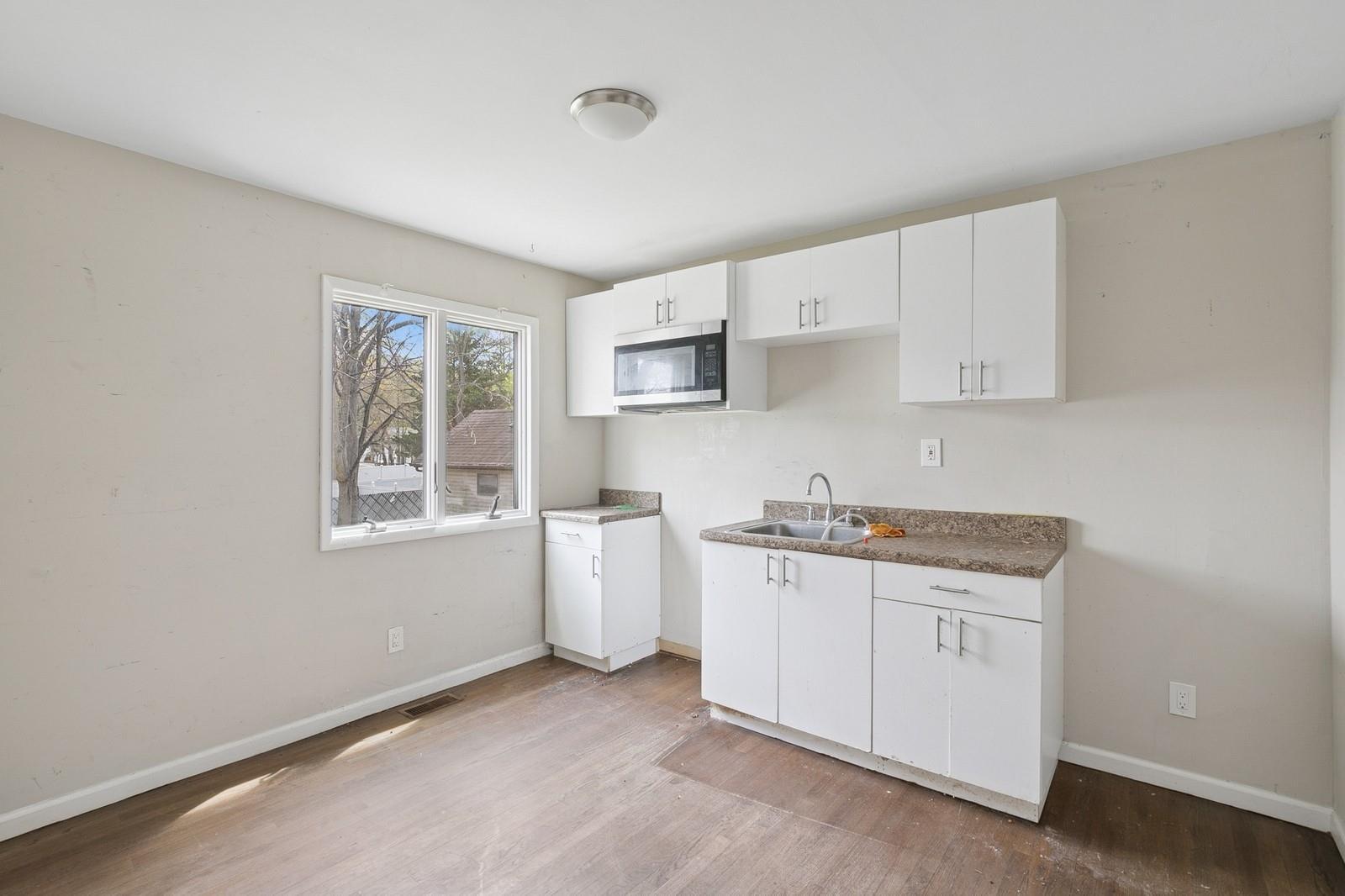 Single Family College  Suffolk County, NY 11738, MLS-854124-10