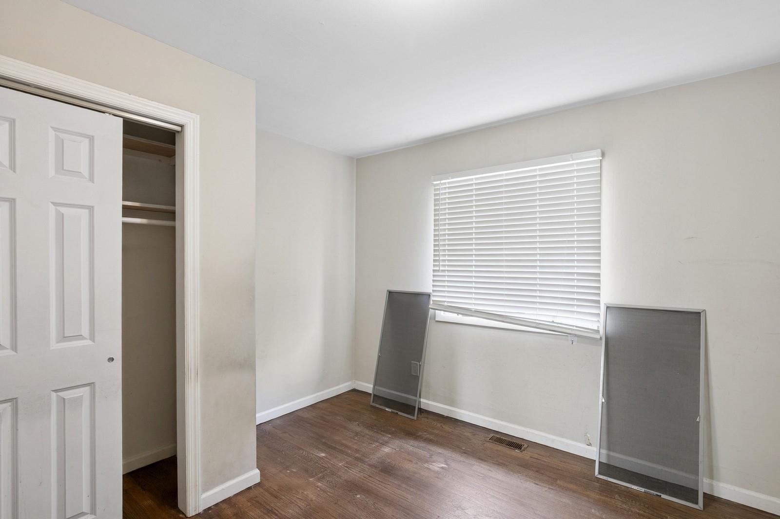 Single Family College  Suffolk County, NY 11738, MLS-854124-12