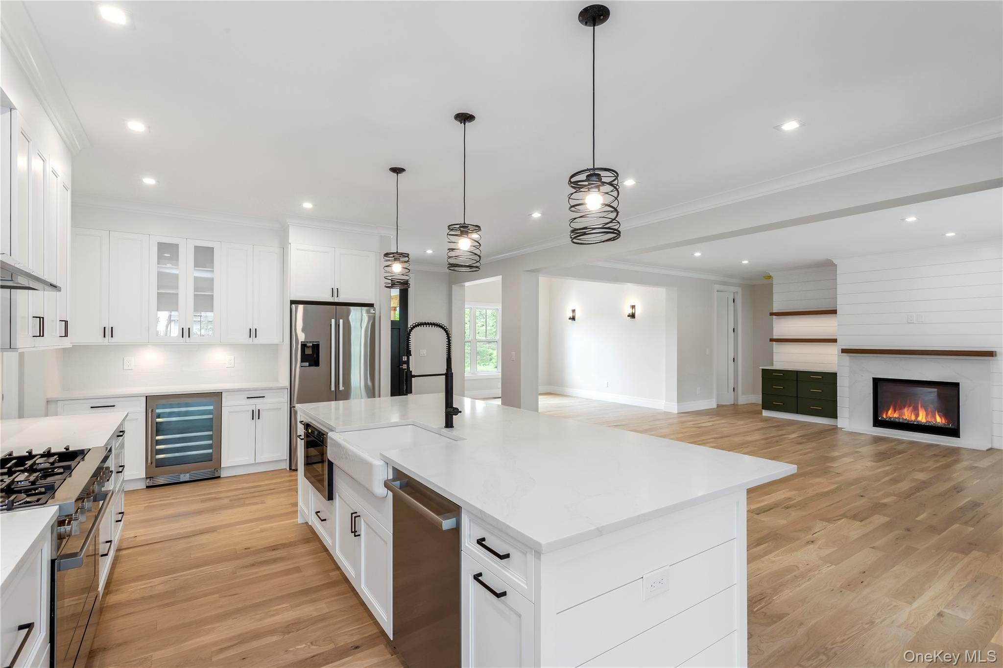 Single Family Lagoon Court  Suffolk County, NY 11901, MLS-854138-9
