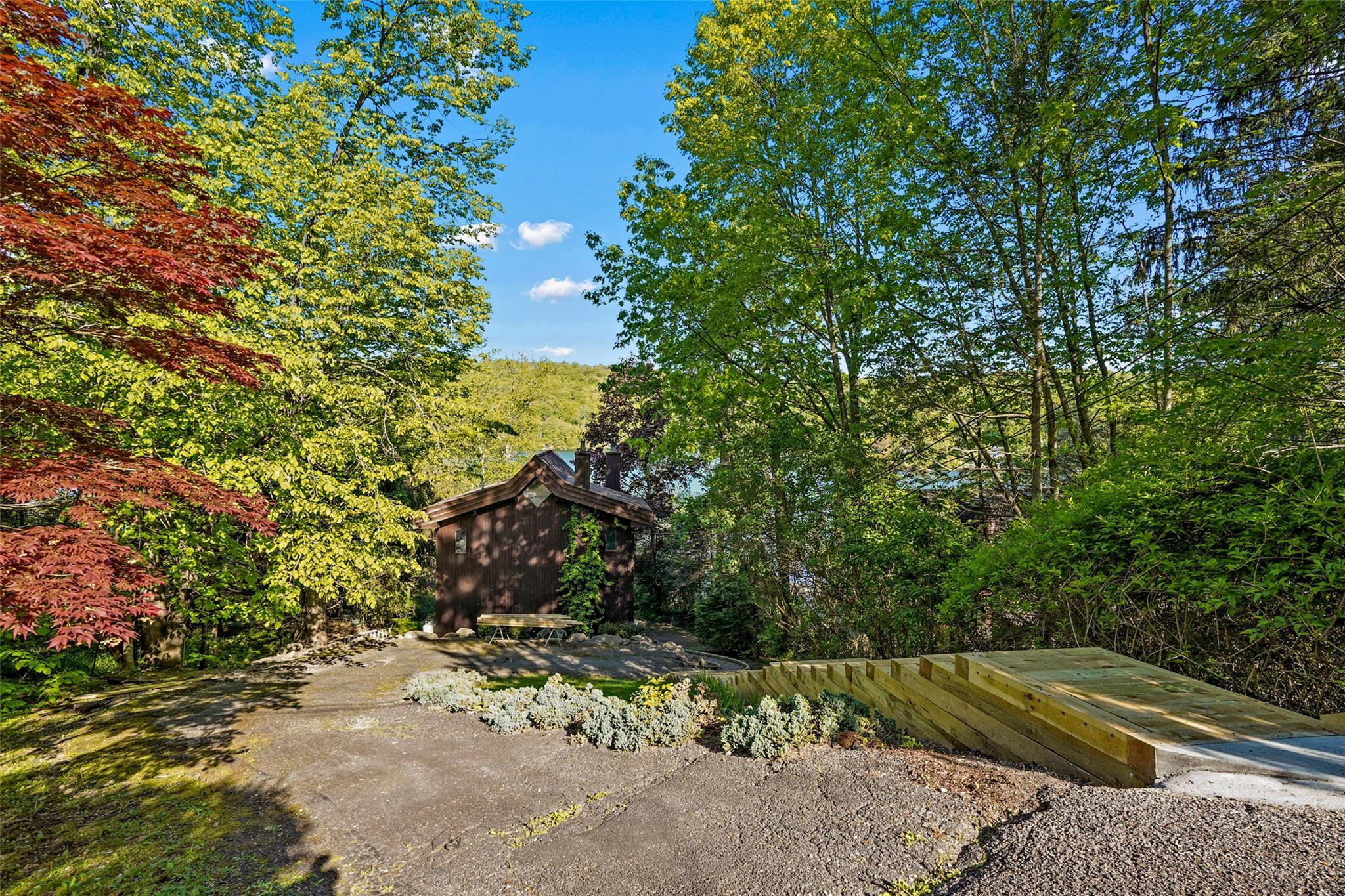 Single Family Chippewa  Putnam County, NY 10579, MLS-854142-16