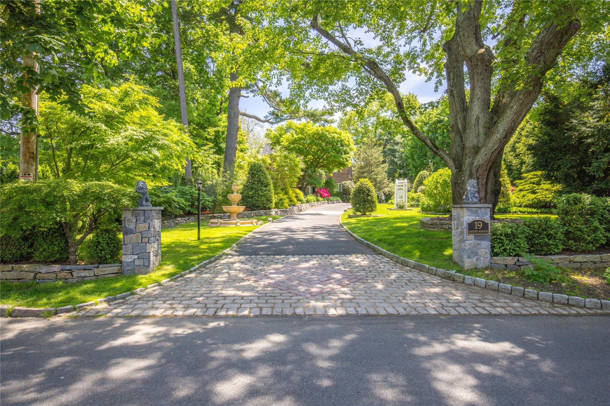 Single Family Locust  Westchester County, NY 10538, MLS-854147-4