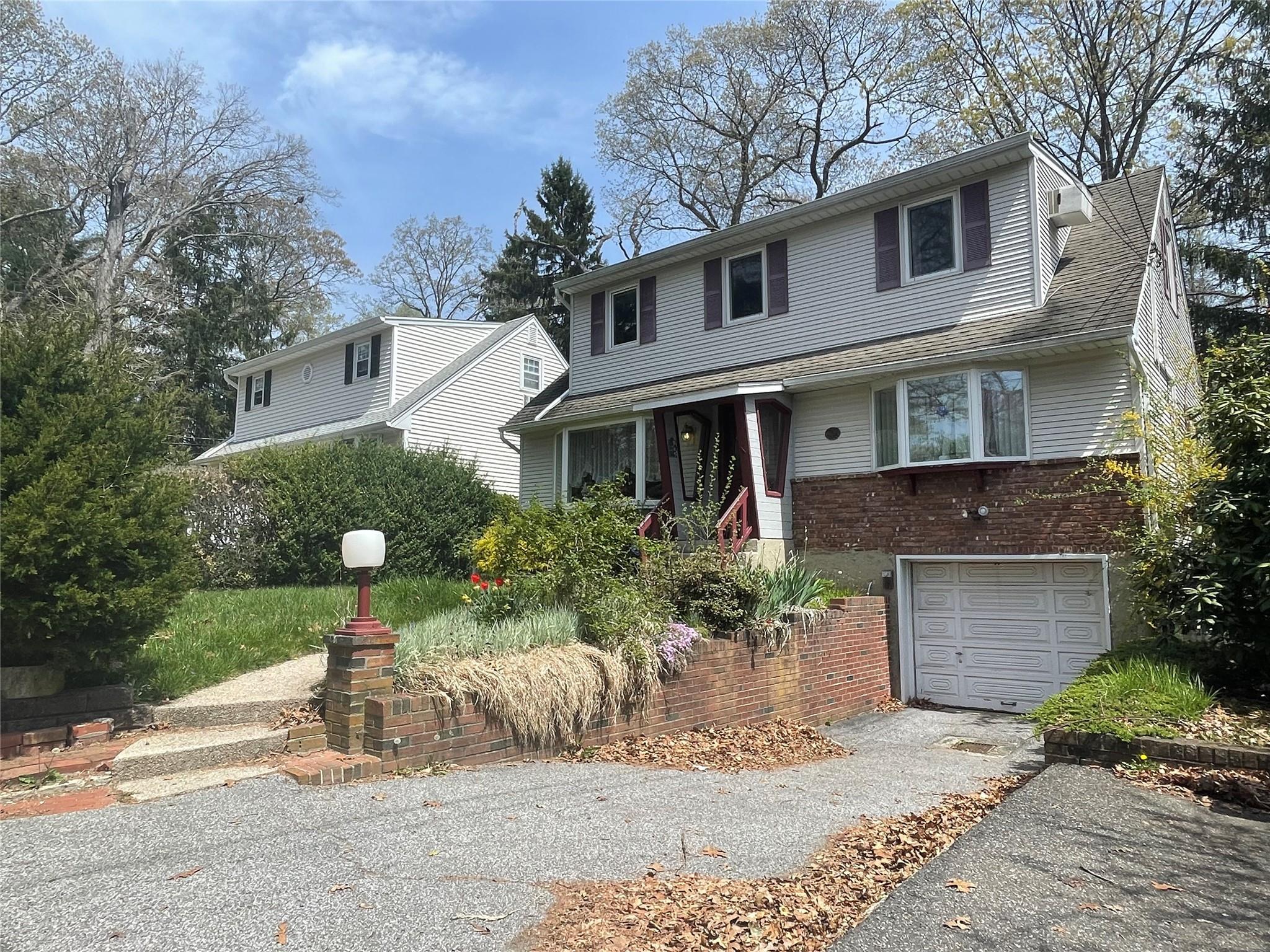 Single Family Hanson  Suffolk County, NY 11743, MLS-854158-2