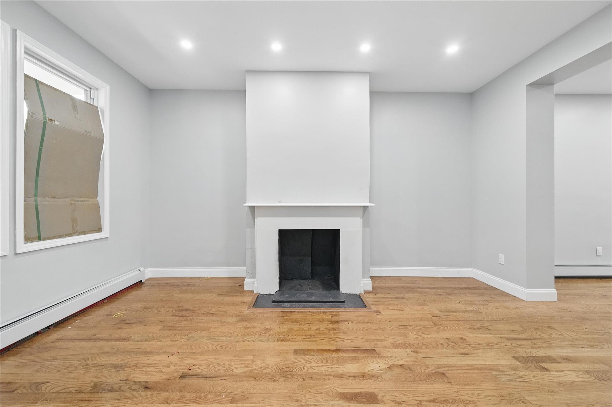 Single Family Bathgate  Bronx, NY 10457, MLS-854210-4