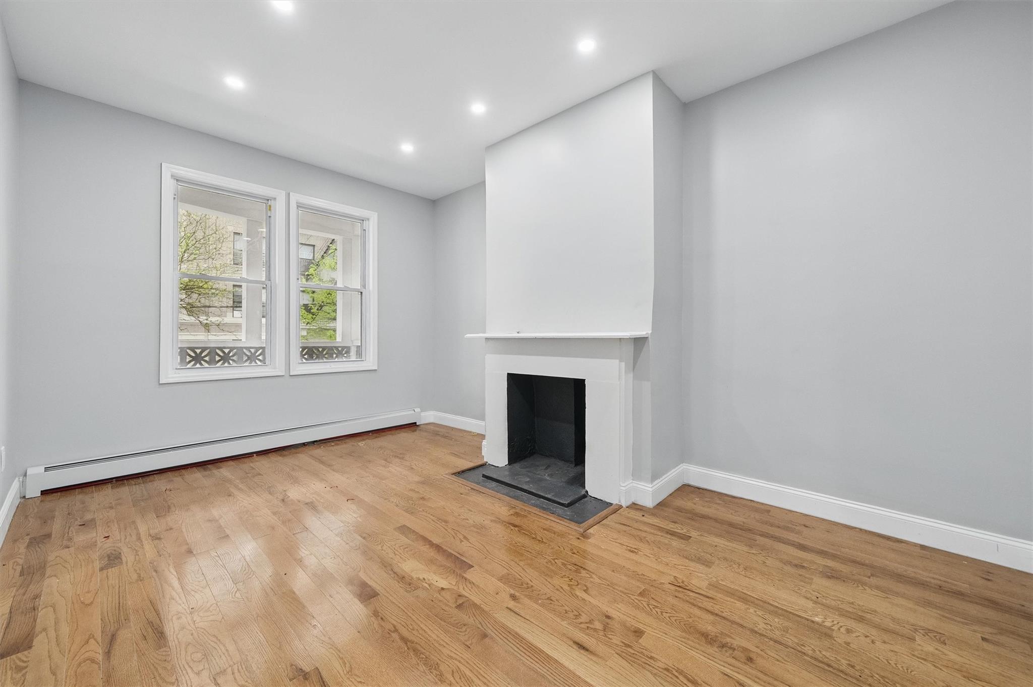 Single Family Bathgate  Bronx, NY 10457, MLS-854210-7