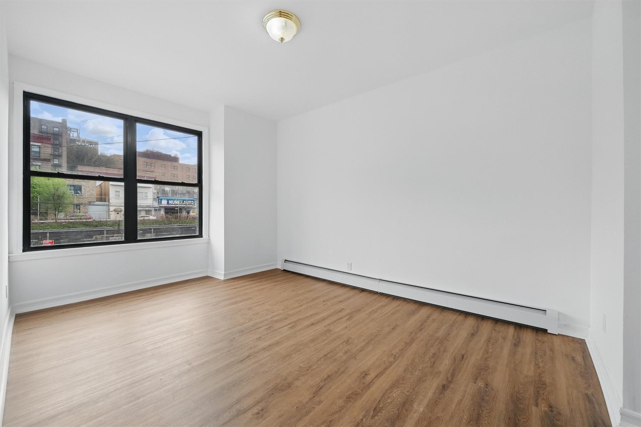 Single Family Park  Bronx, NY 10457, MLS-854227-18