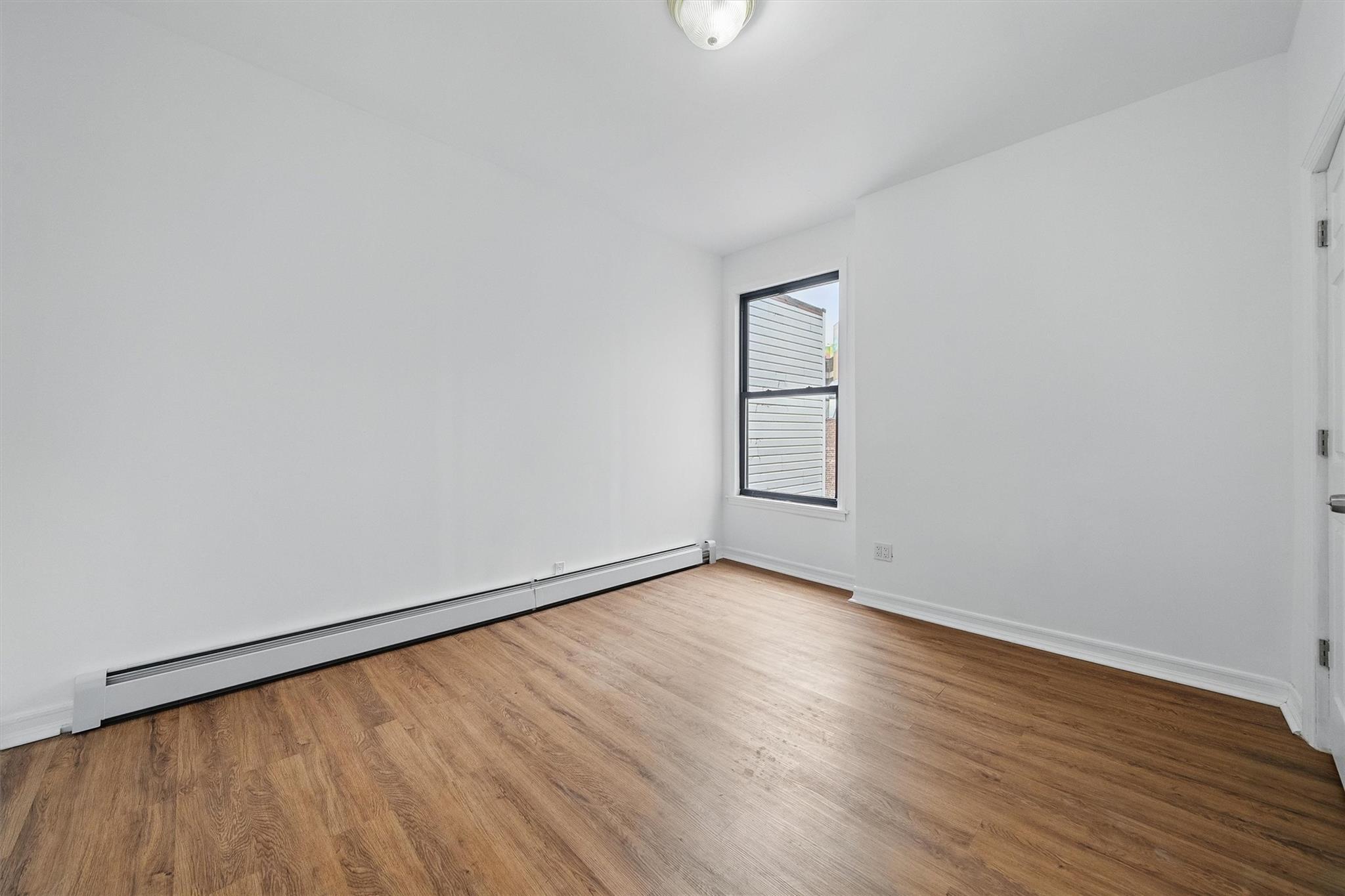 Single Family Park  Bronx, NY 10457, MLS-854227-19