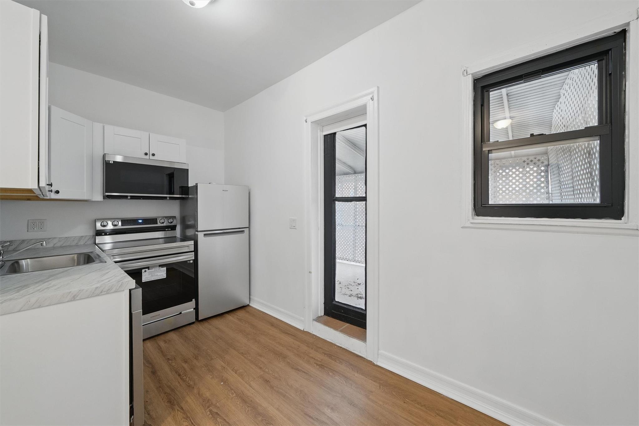 Single Family Park  Bronx, NY 10457, MLS-854227-23