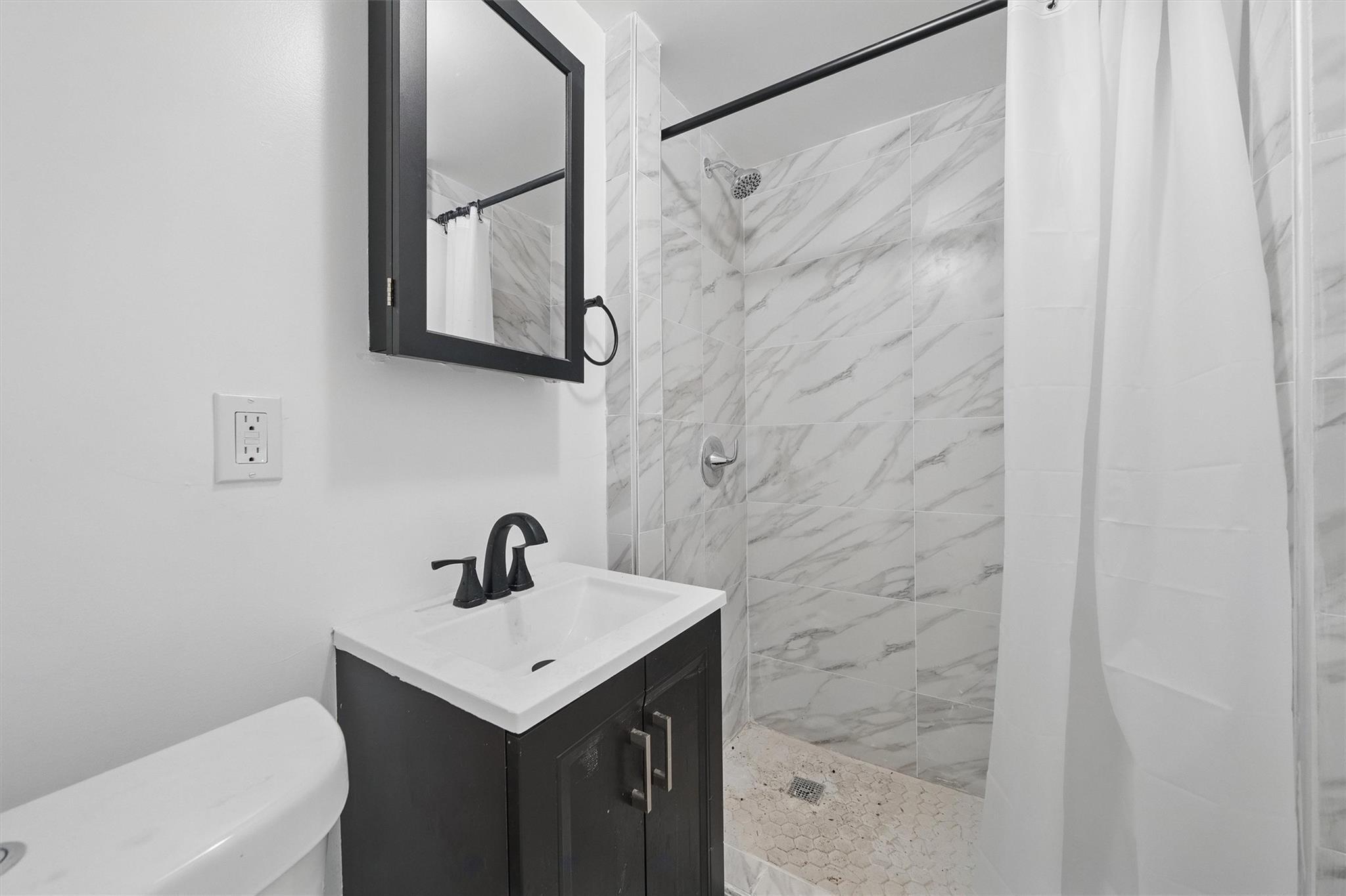 Single Family Park  Bronx, NY 10457, MLS-854227-26