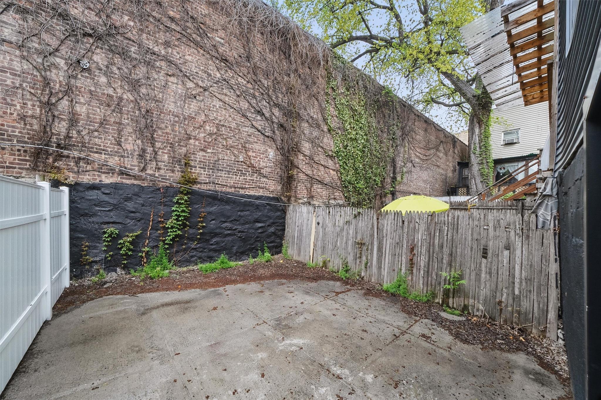 Single Family Park  Bronx, NY 10457, MLS-854227-32