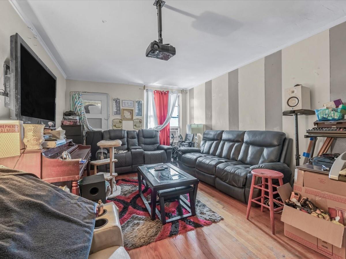 Single Family Eastchester  Bronx, NY 10469, MLS-854243-11