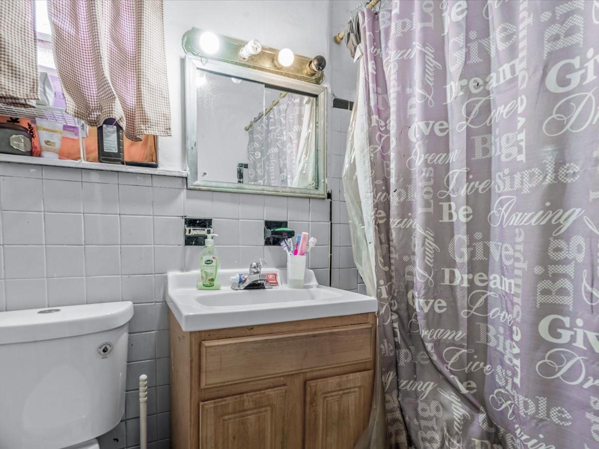 Single Family Eastchester  Bronx, NY 10469, MLS-854243-16
