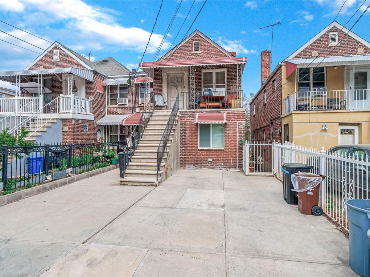 Single Family Eastchester  Bronx, NY 10469, MLS-854243-21